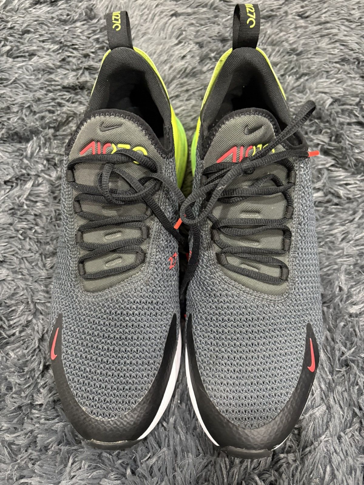 Nike Nike Air Max 270 Size US 12 / EU 45 - 4 Thumbnail