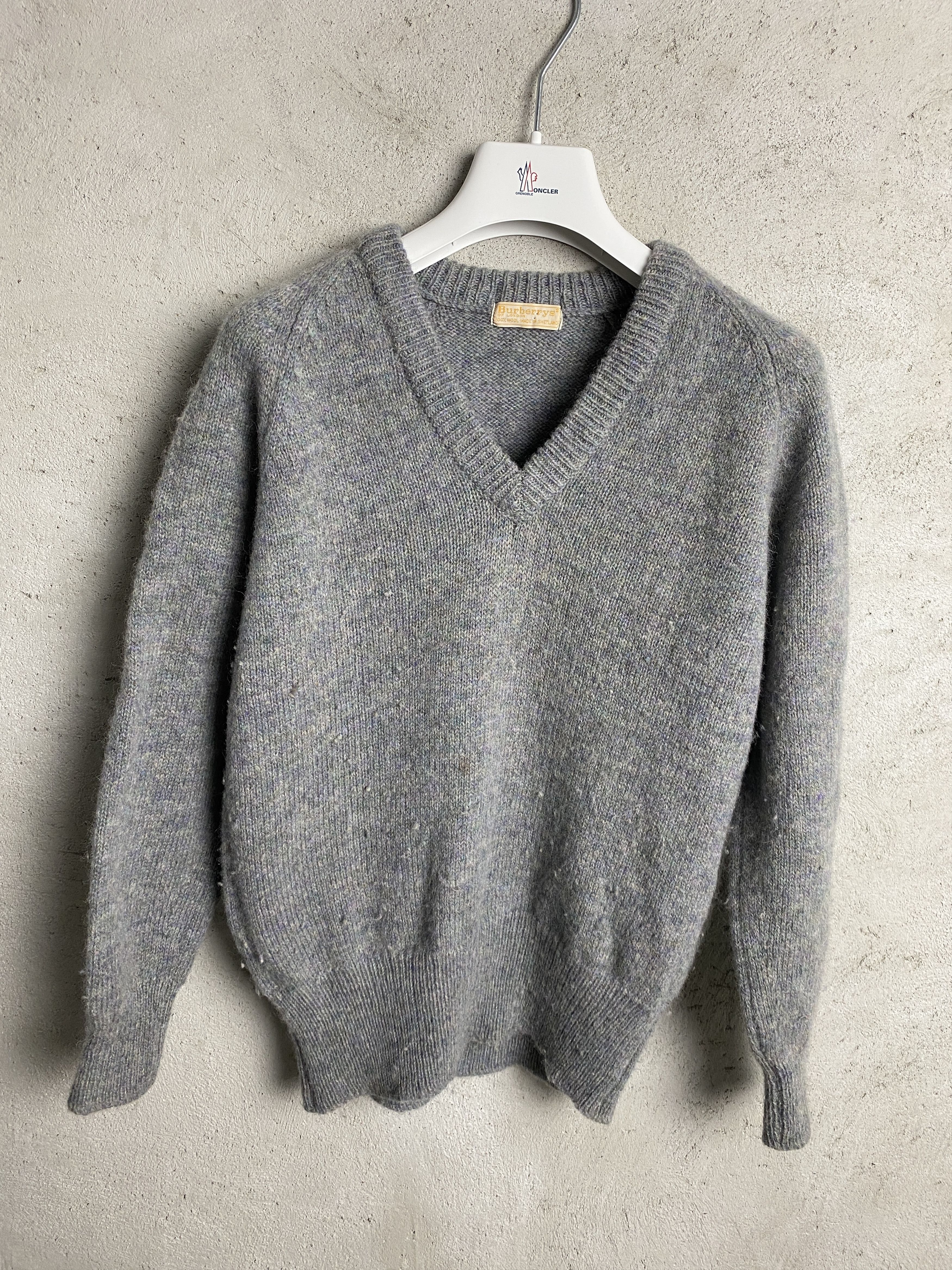 Burberry Burberrys vintage wool sweater knitwear Size XS / US 0-2 / IT 36-38 - 1 Thumbnail