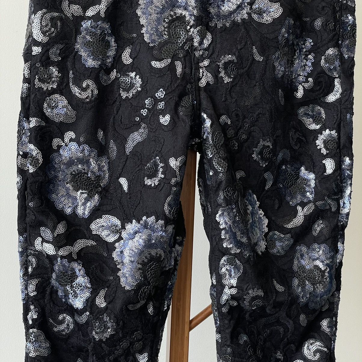 7 For All Mankind 7 For All Mankind Sequeined Floral Pants Size 30" / US 8 / IT 44 - 4 Thumbnail
