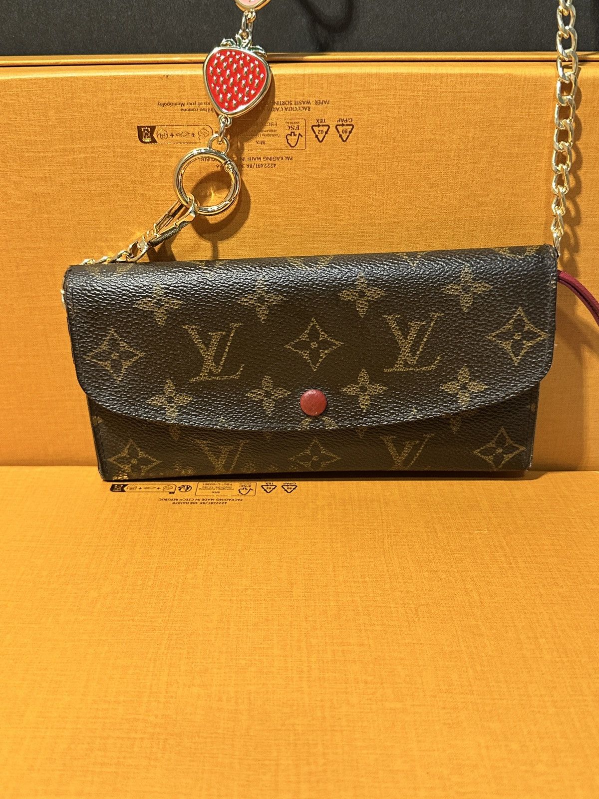 Louis Vuitton Louis Vuitton monogram Sarah long bifold wallet Size ONE SIZE - 1 Thumbnail
