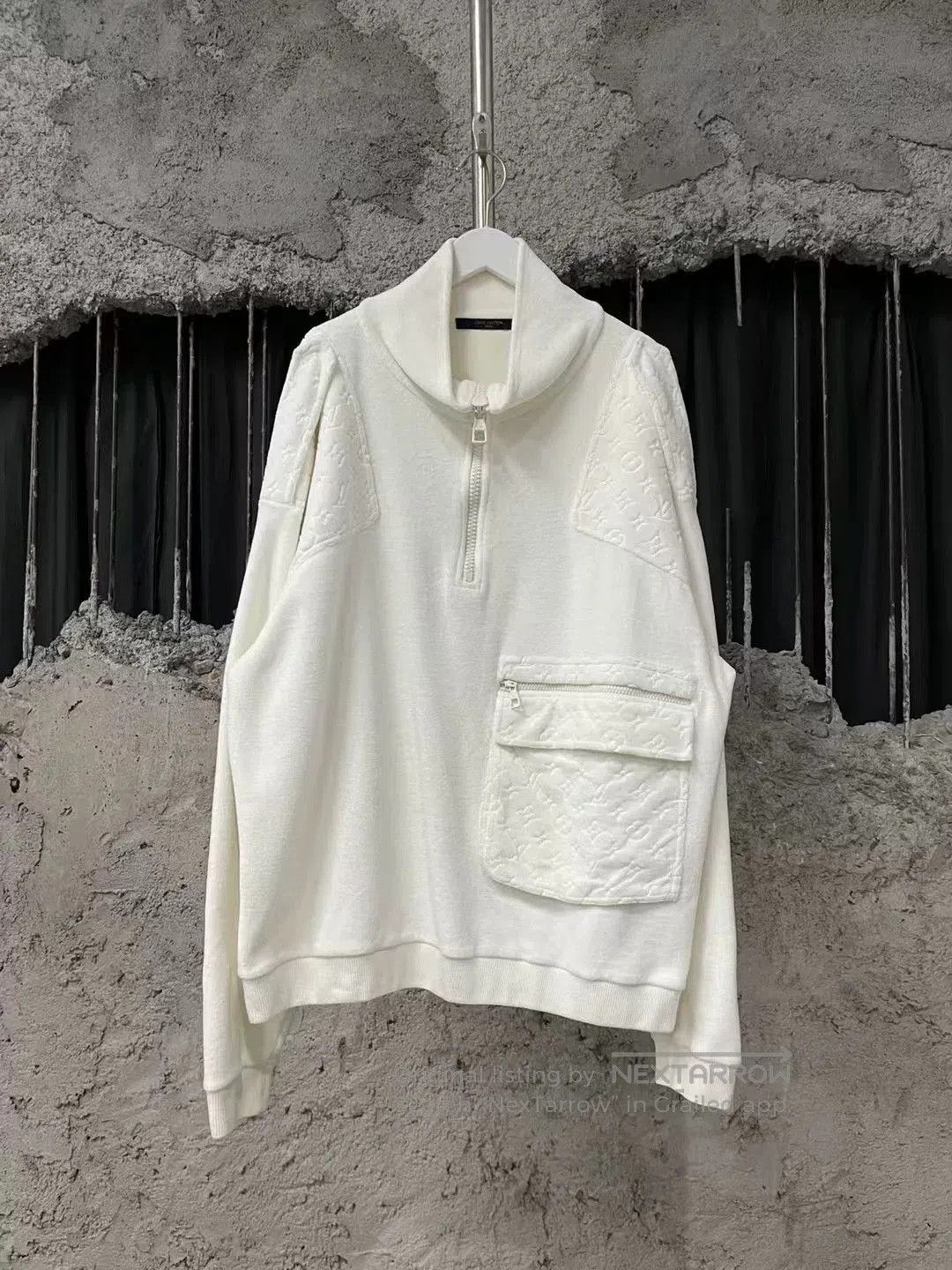 Louis Vuitton Louis Vuitton Velvet Embossed Monogram Half. Size US L / EU 52-54 / 3 - 1 Thumbnail
