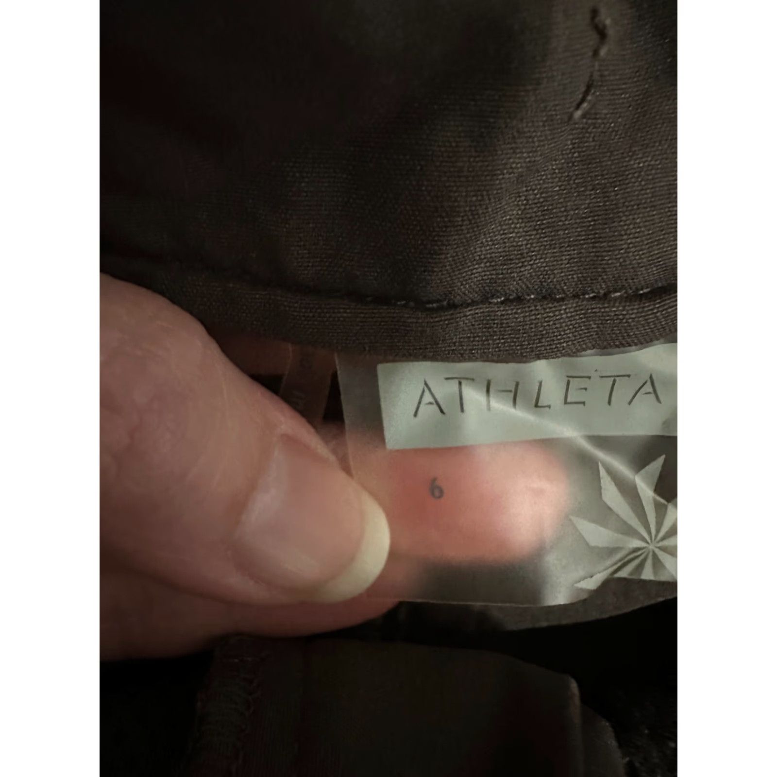 Athleta VINTAGE? ATHLETA CAPRI PANTS WOMEN'S SIZE 6 PERFORMANCE ATHLETIC Brown CARGO Size 28" / US 6 / IT 42 - 4 Thumbnail