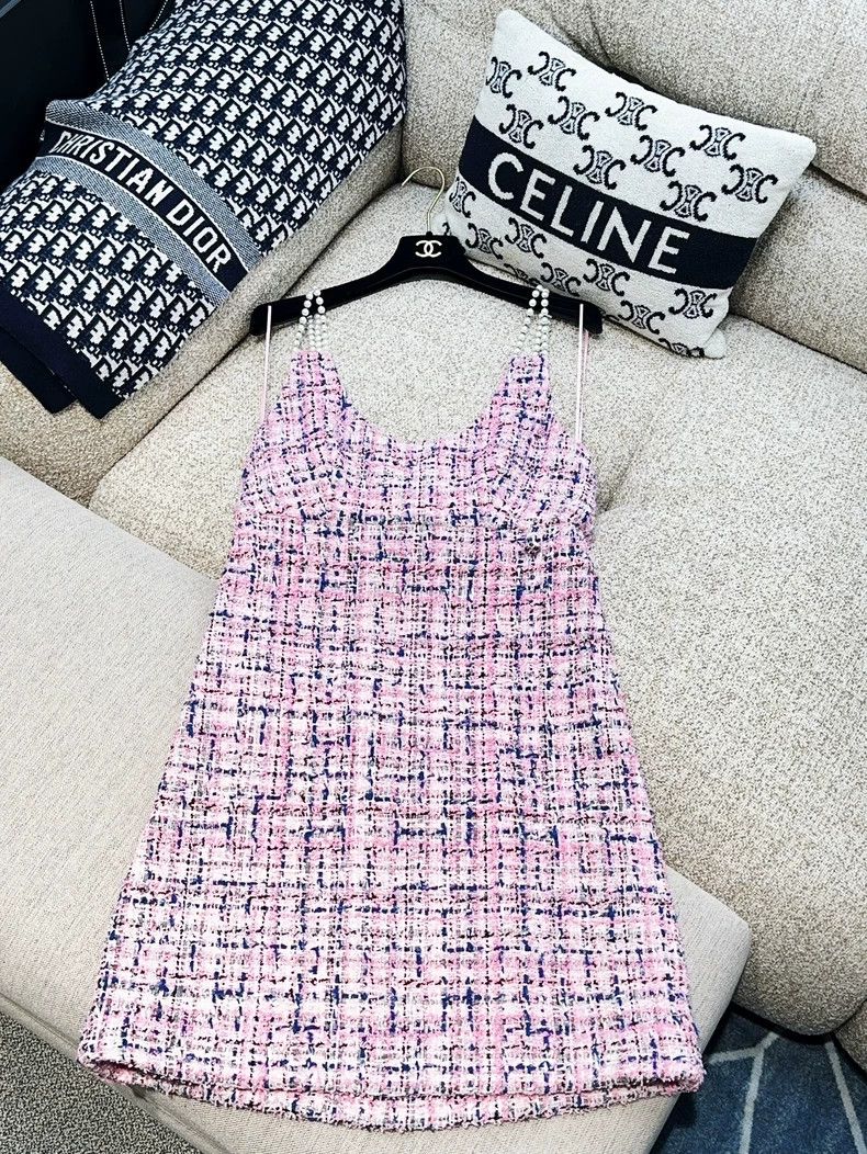 Chanel Chanel Tweed Pearl Strap Dress - dmc Size US M / EU 48-50 / 2 - 1 Thumbnail