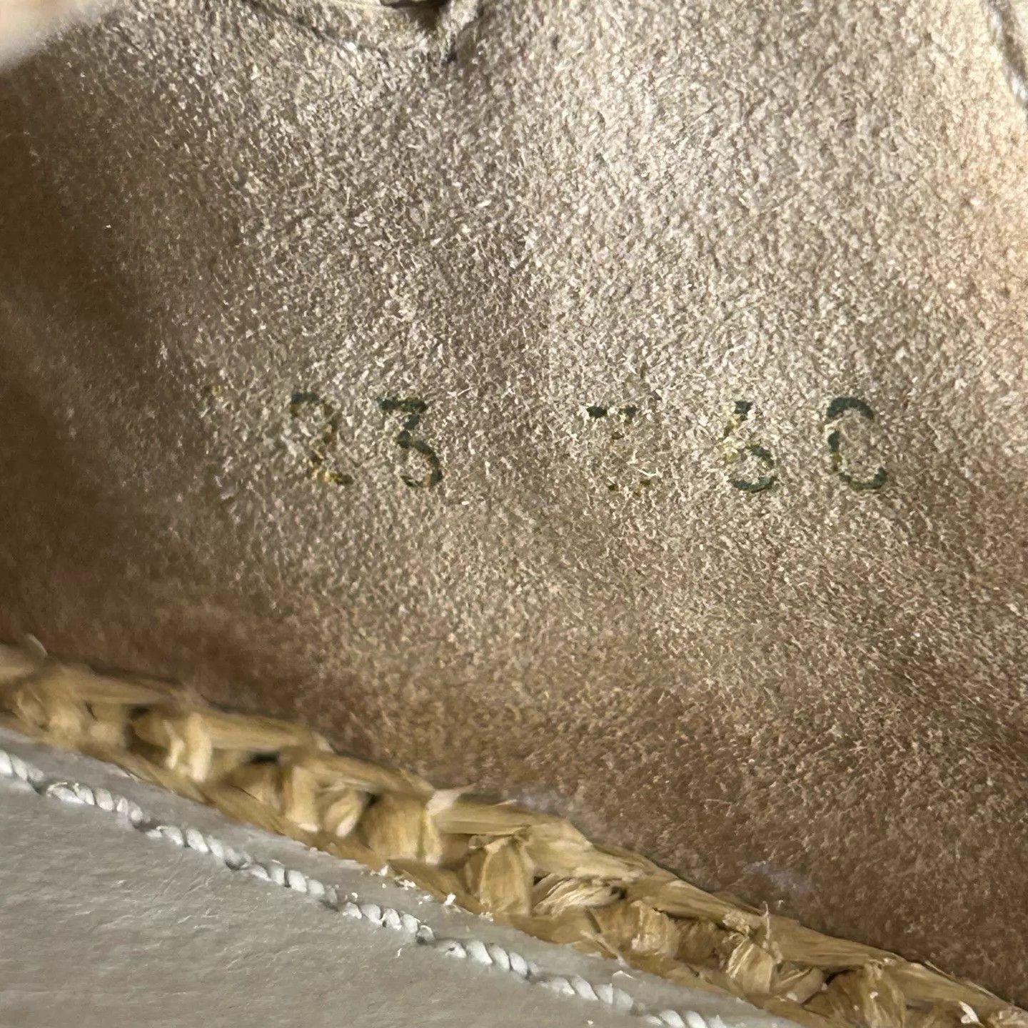 Chanel Chanel Beige Straw CC Embroidered Slippers 36 Size US 5.5 / IT 35.5 - 7 Thumbnail