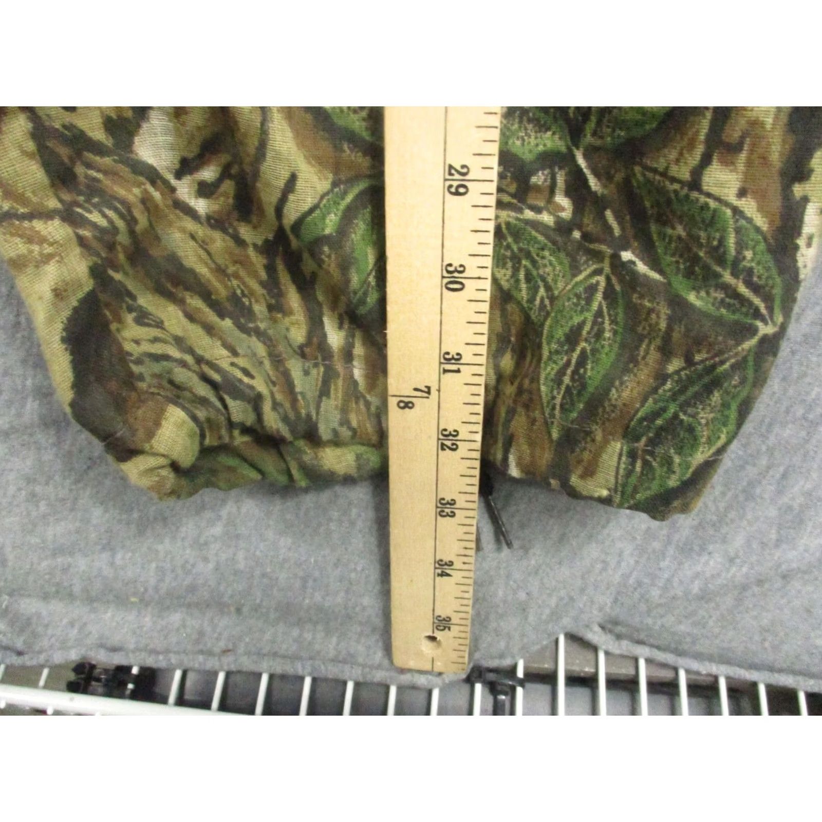 Walls VINTAGE Realtree Camo Pants Men Large Regular Green Hunting Camouflage USA Size US 33 - 6 Thumbnail