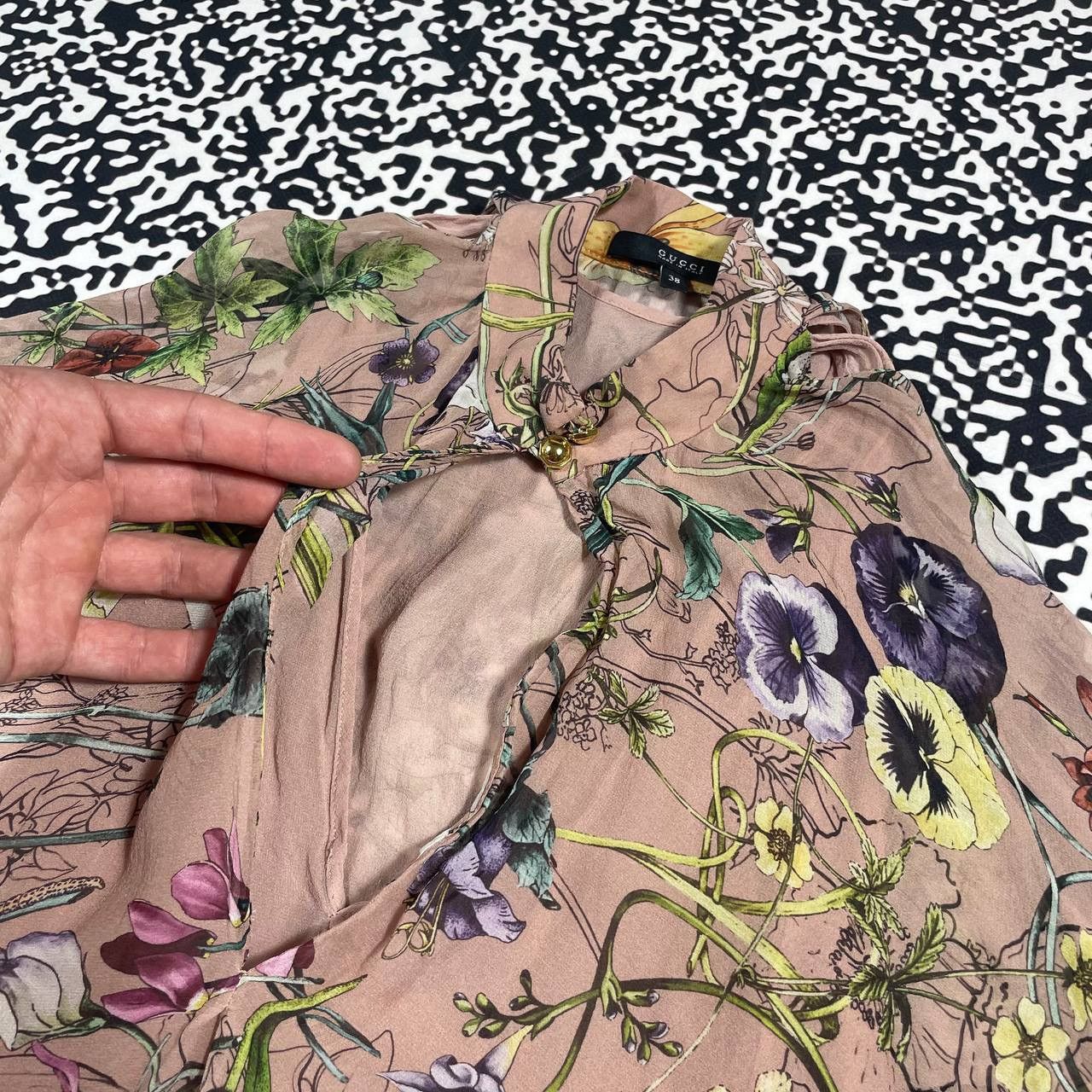 Gucci Vintage Y2K Gucci Silk Floral Style Blouses Shirt Luxury Size S / US 4 / IT 40 - 10 Thumbnail
