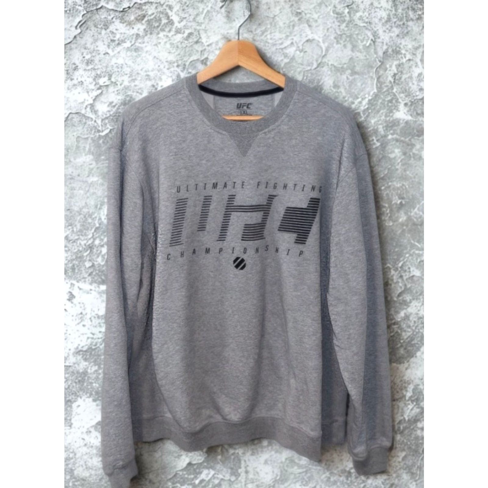 UFC UFC Sweatshirt Mens XL Gray Crewneck NWOT Sports Graphic Print V-stitch Neckline UIL? Size US XL / EU 56 / 4 - 2 Thumbnail