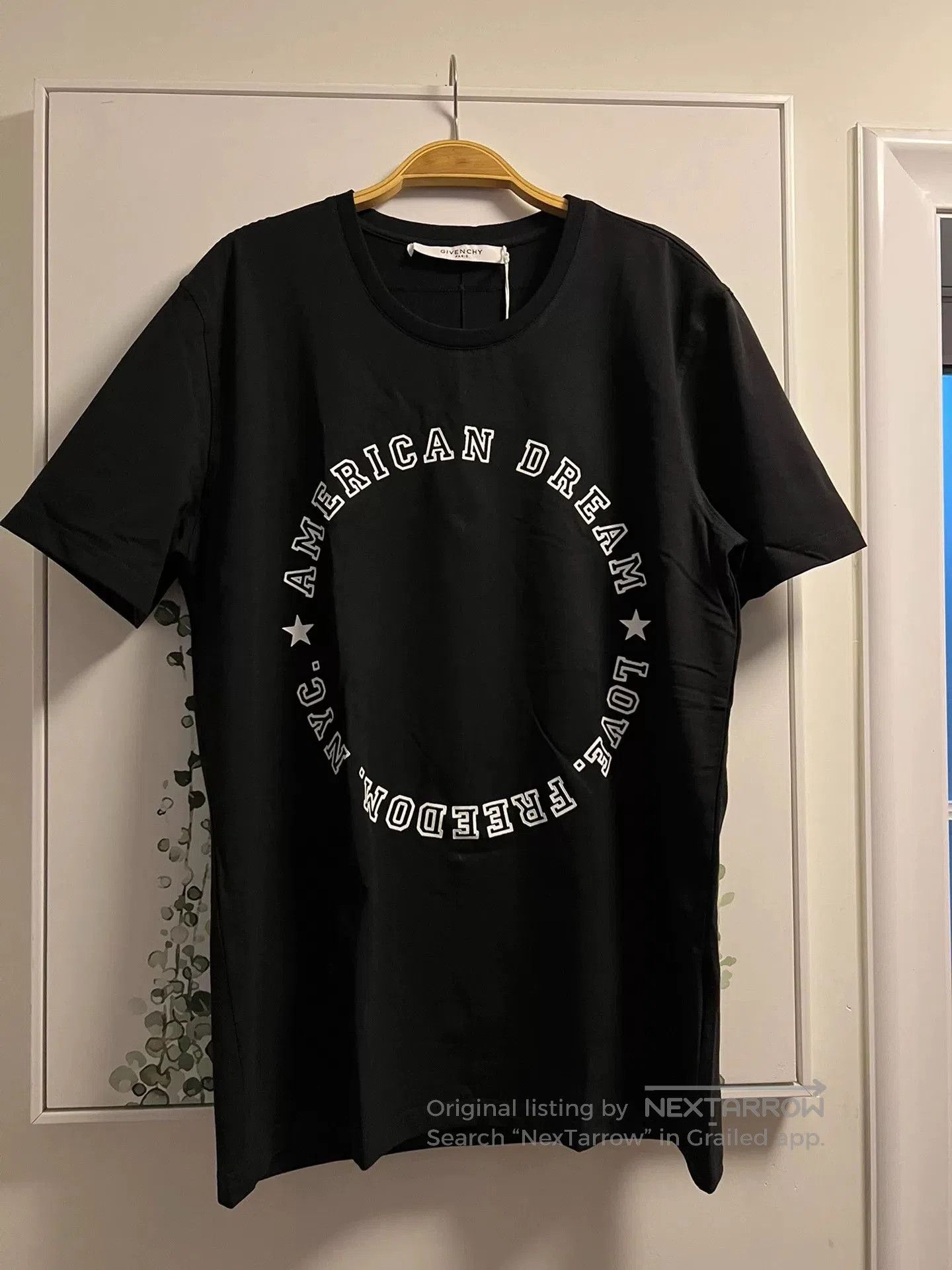 Givenchy Givenchy Men's Short Sleeve T. Size US L / EU 52-54 / 3 - 3 Thumbnail