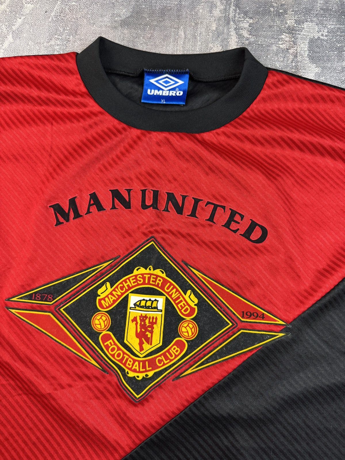 Umbro Manchester United 1994/96 Training Football Soccer jersey Size US XL / EU 56 / 4 - 2 Thumbnail