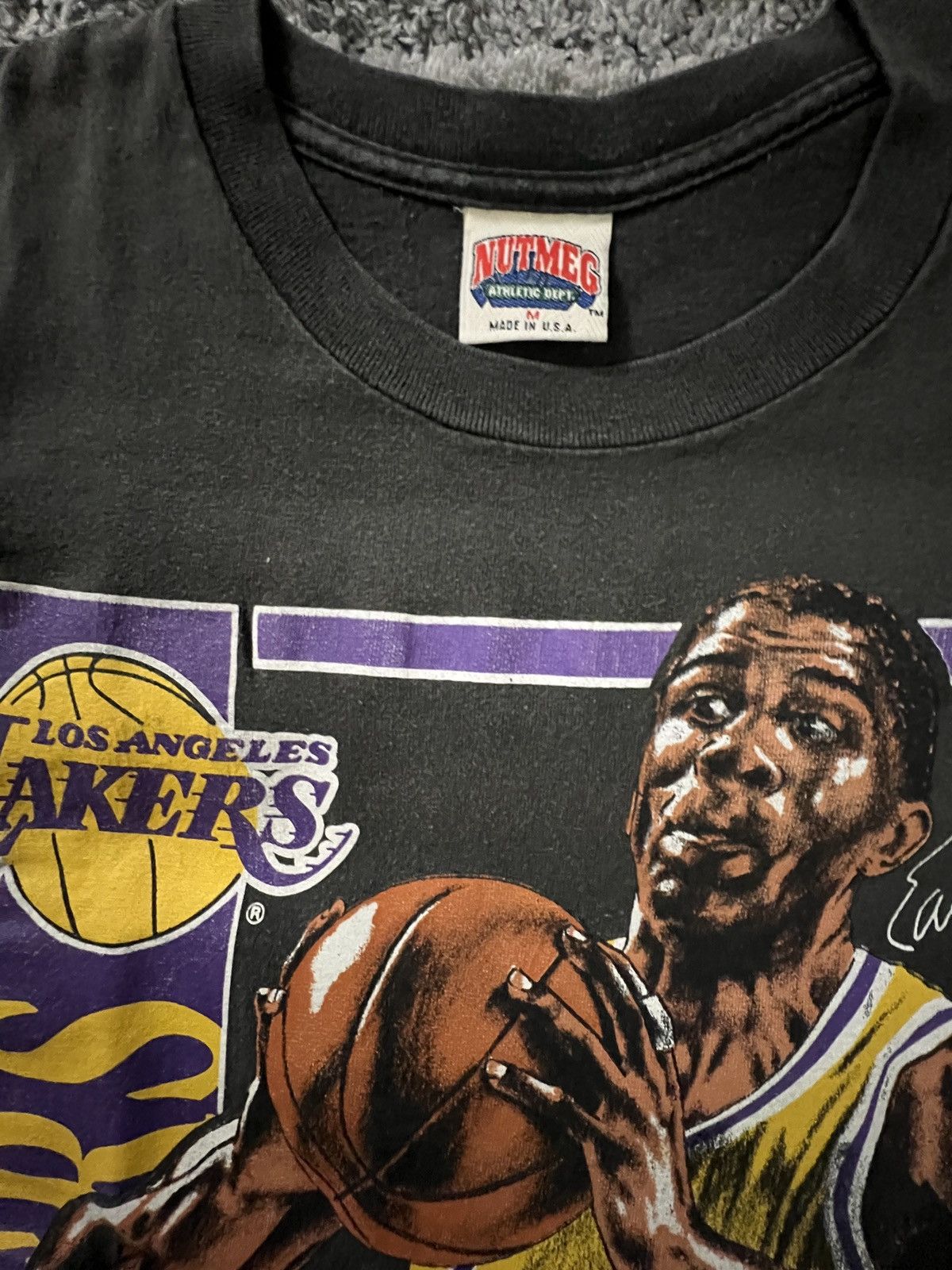 Nutmeg Vintage magic johnson lakers t shirt Size US M / EU 48-50 / 2 - 3 Thumbnail