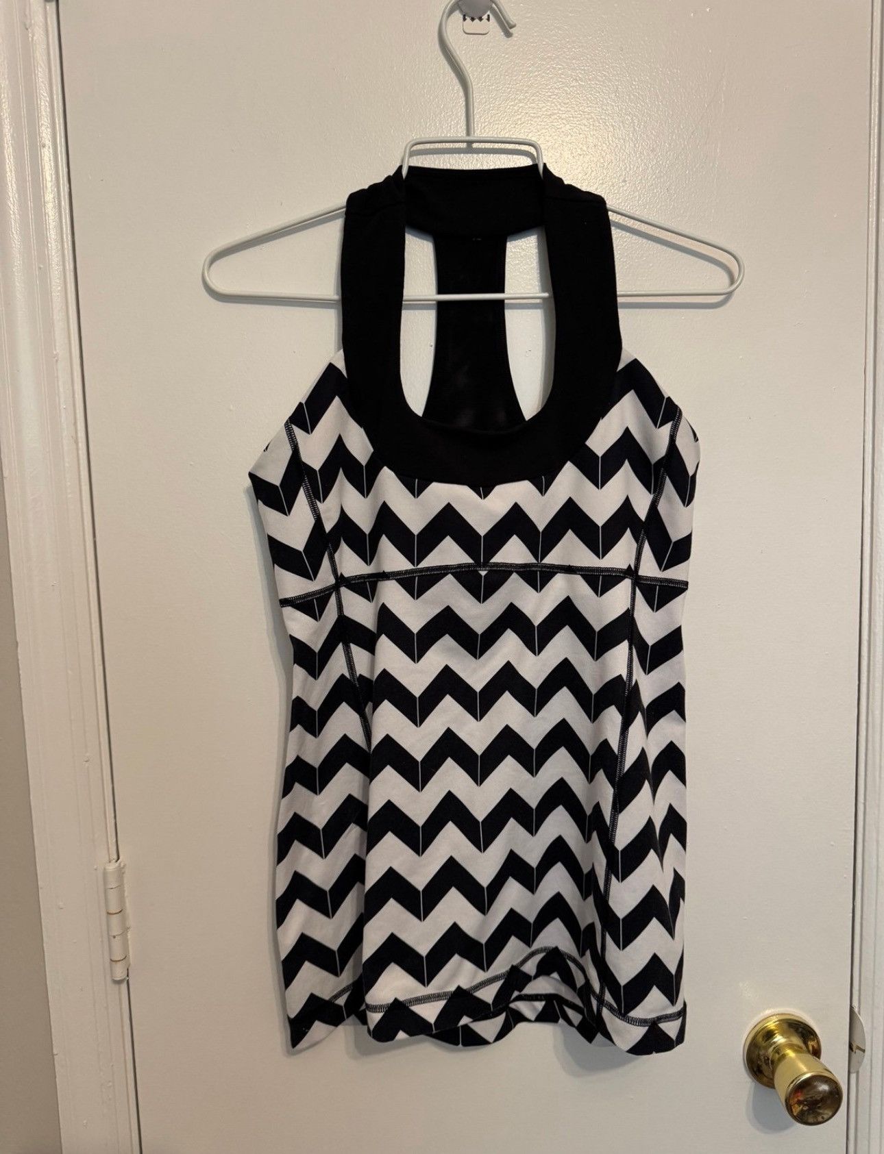 Lululemon Lululemon Scoop Neck Tank Size 8 Size M / US 6-8 / IT 42-44 - 2 Thumbnail