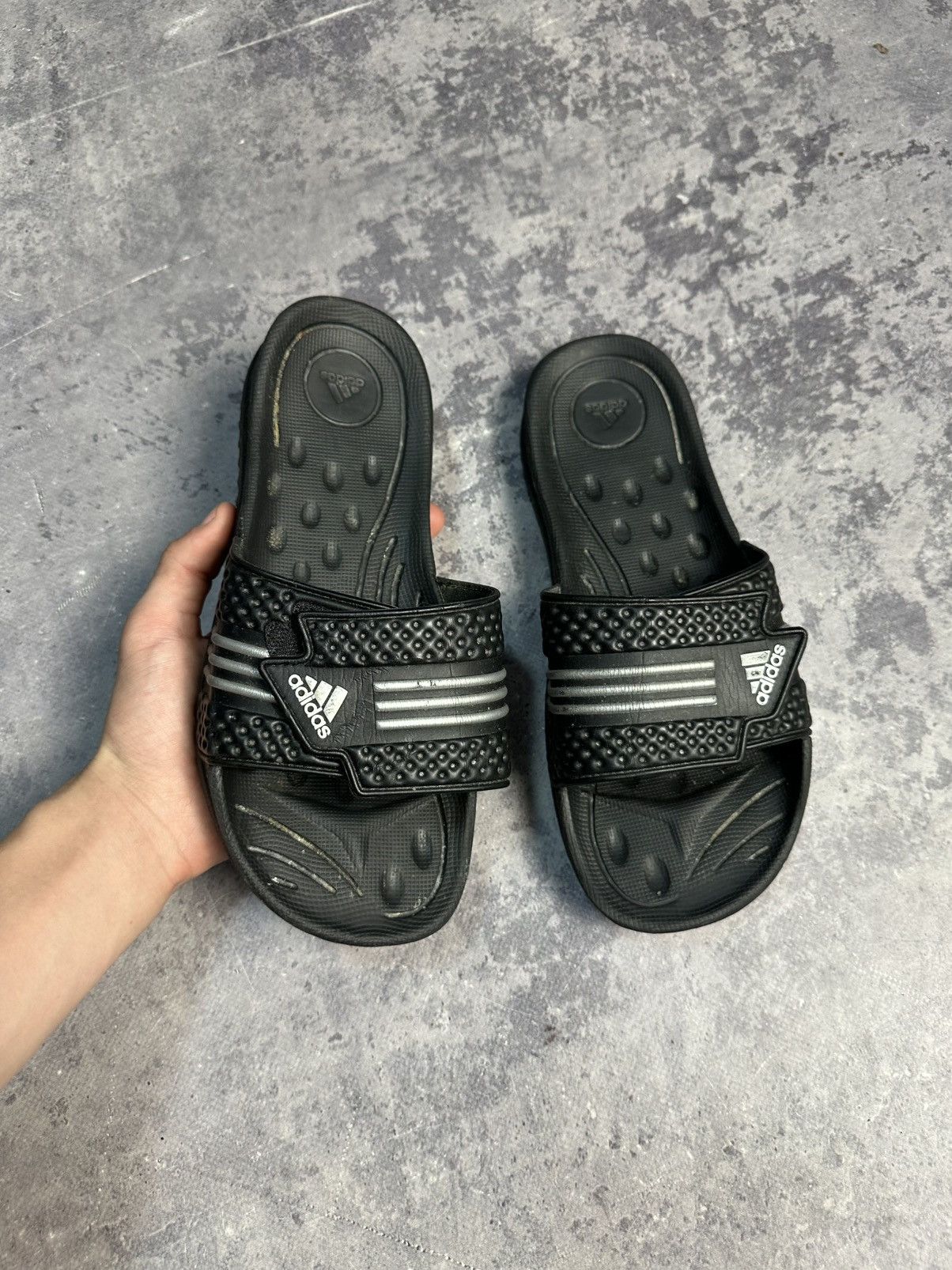 Adidas slippers Adidas Vintage Black Rare Size US 7 / EU 40 - 1 Thumbnail
