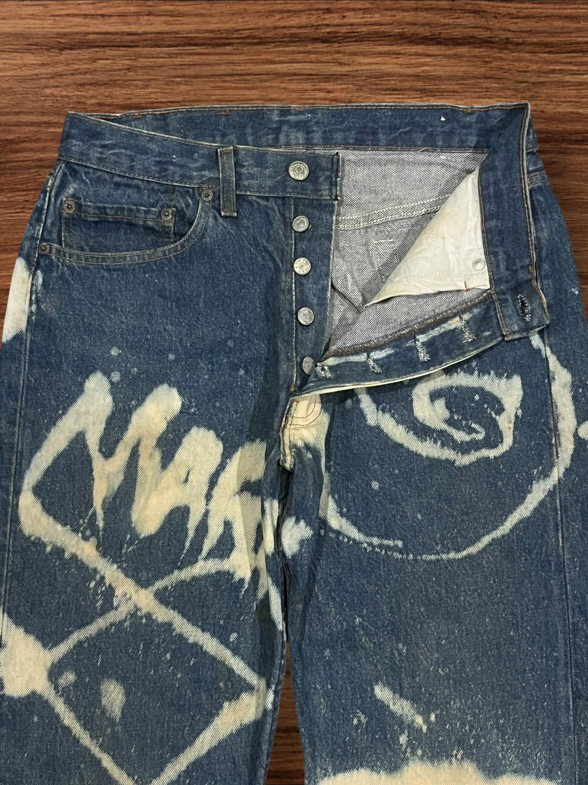 Levi's × Vintage Vintage 80s Levi’s 501 Grafitti Artistry Custom Made Jeans Size US 31 - 5 Thumbnail