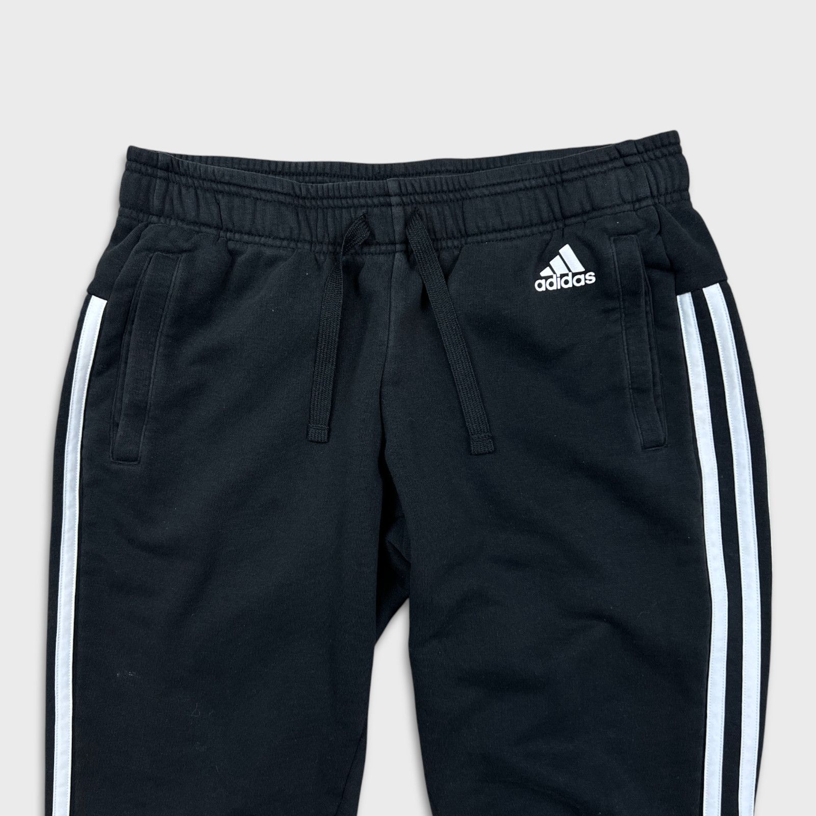 Adidas × Vintage Adidas Sweatpants Small Essentials 3 Stripe Taper Leg Jogger Size US 30 / EU 46 - 2 Thumbnail