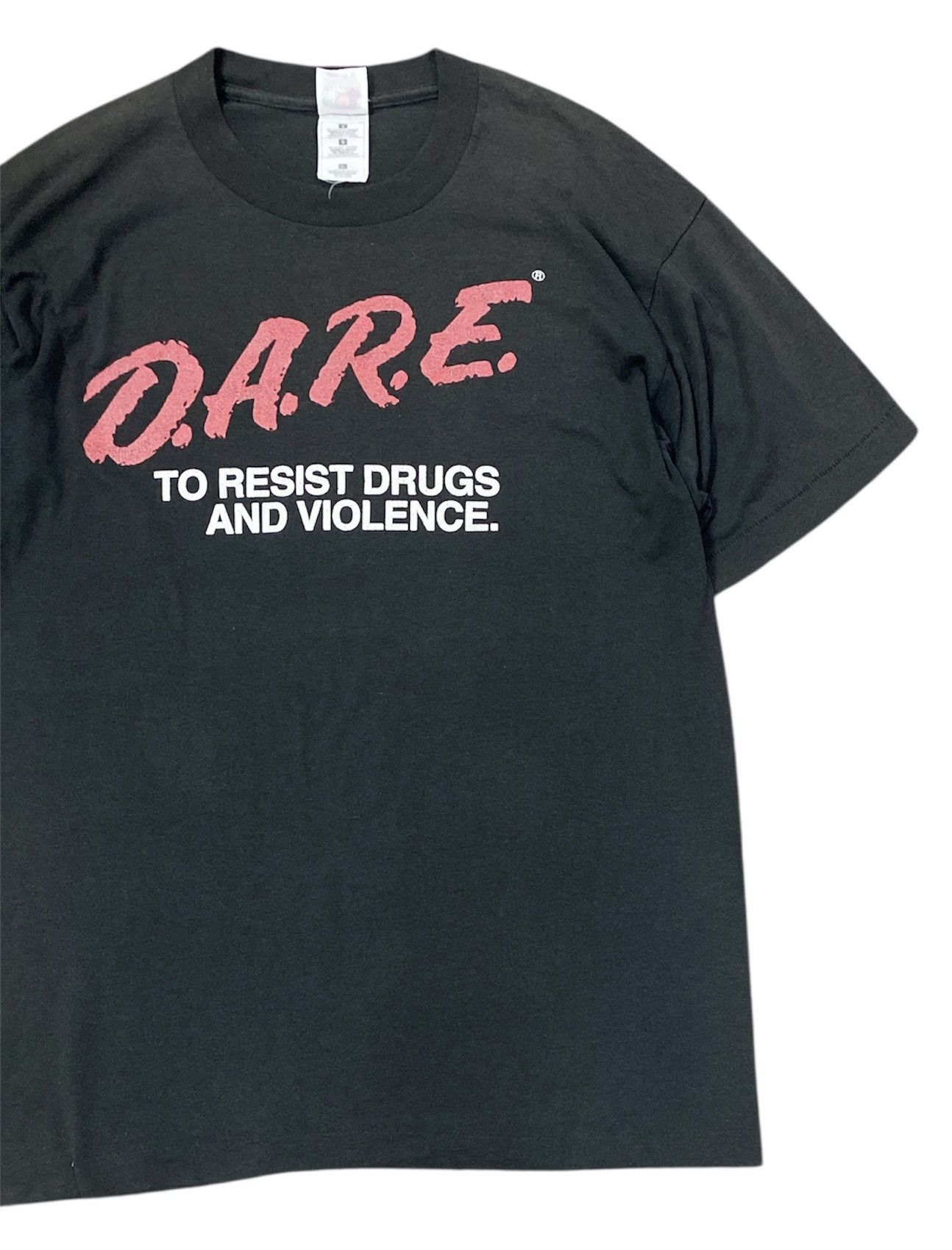 Vintage Vintage Faded D.A.R.E "to resists drug and violence" Size US L / EU 52-54 / 3 - 2 Thumbnail