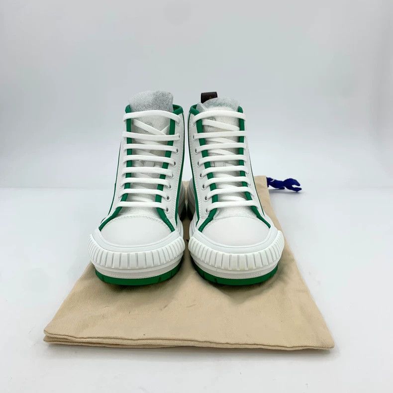 Louis Vuitton Louis Vuitton White platform lace-up casual high-top sneak Size US 4.5 / IT 34.5 - 8 Thumbnail