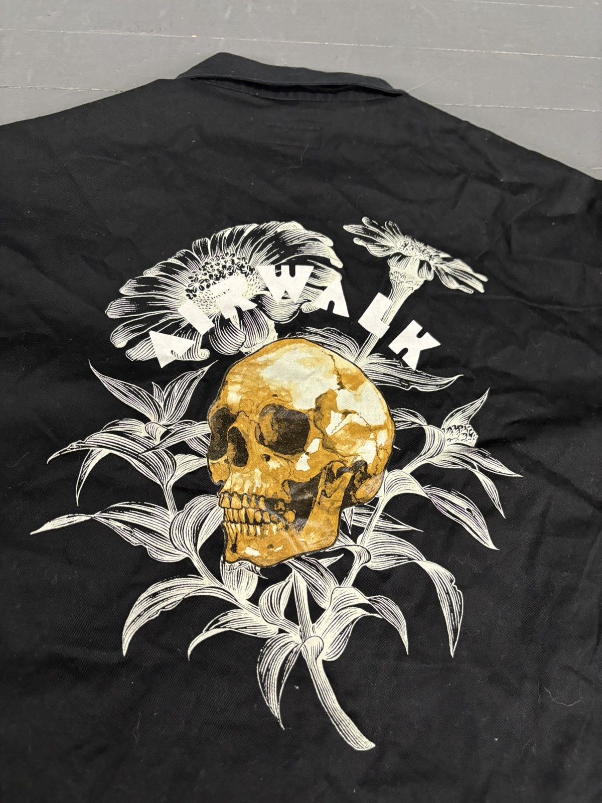 Airwalk × Vintage Y2K Air Walk skull shirt Size US M / EU 48-50 / 2 - 5 Thumbnail