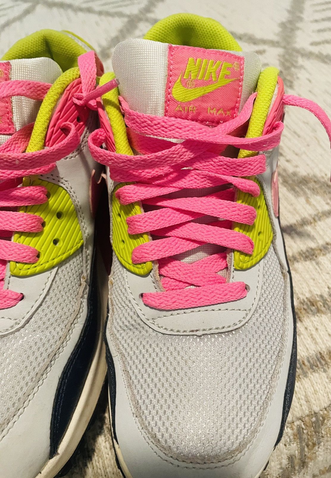 Nike AIR MAX 90 GS 'PINK GLOW VENOM GREEN Size US 8 / EU 41 - 6 Thumbnail