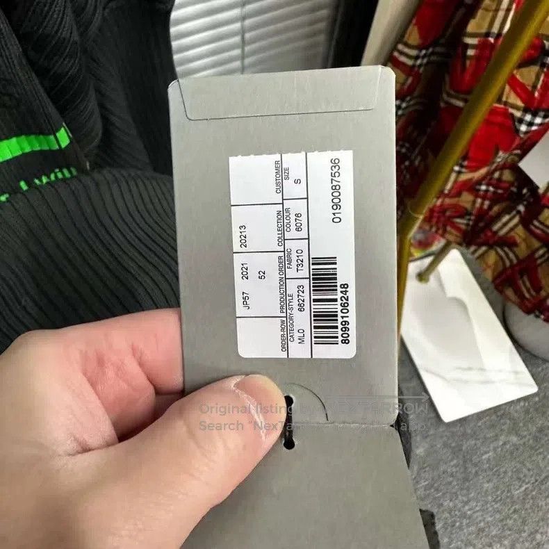 Balenciaga Balenciaga Eco-Friendly Coca-Cola Sweater Size US S / EU 44-46 / 1 - 5 Thumbnail