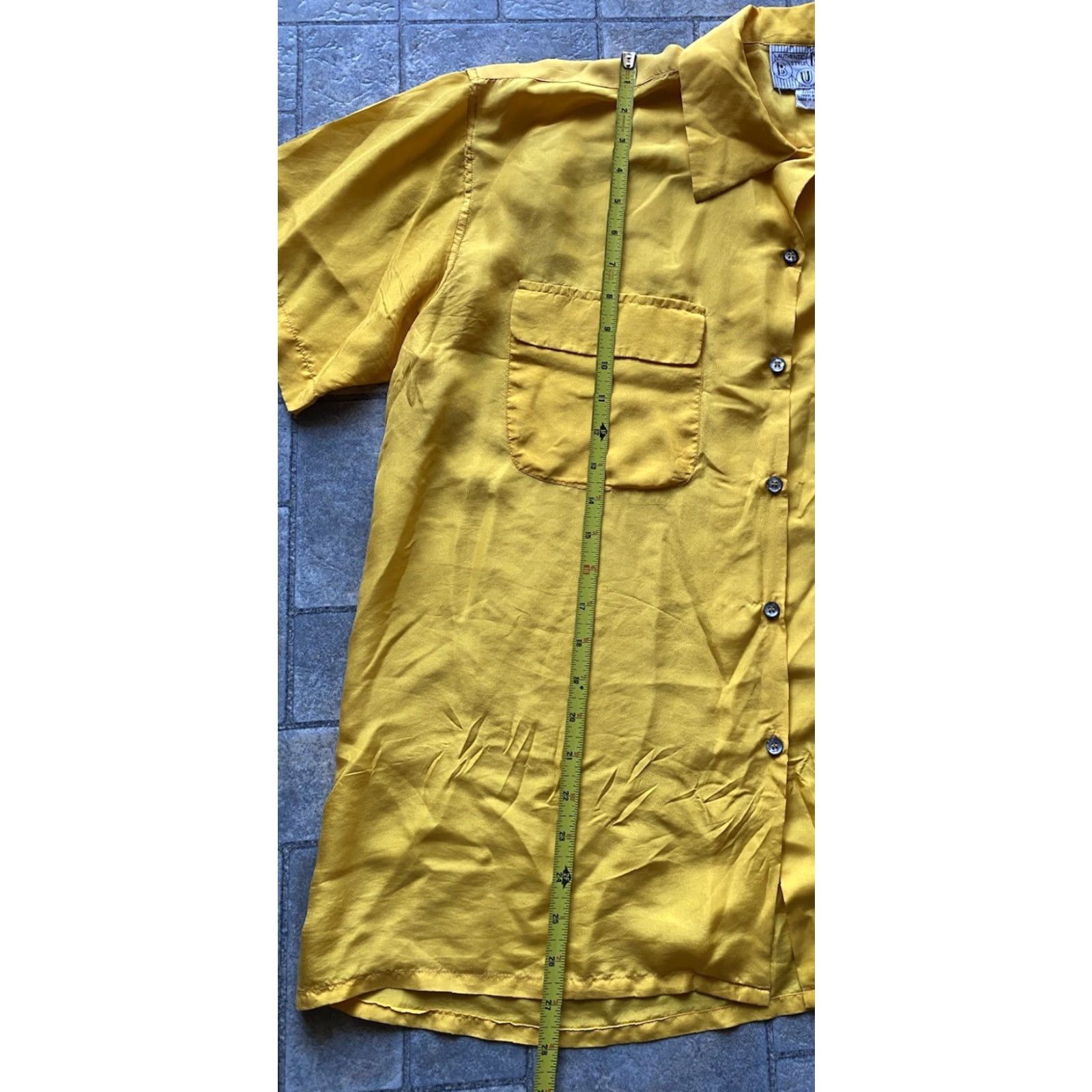 Vintage BUMP Shirt Button-Up Silk Yellow L Mens Short Sleeve 100% Authentic Style Bump Button Shirt Size US L / EU 52-54 / 3 - 7 Thumbnail