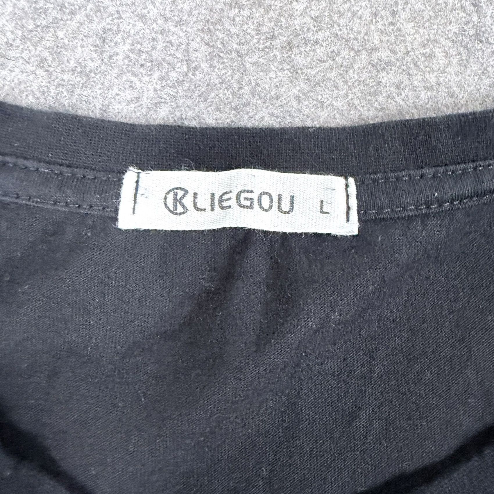 Vintage Kliegou T-Shirt Men's L Black Casual Crew-Neck Short Sleeve Pullover Size L Regular Fit Front Length 28 in Chest 45.5 in Graphic? No Pattern Solid Size US L / EU 52-54 / 3 - 4 Thumbnail