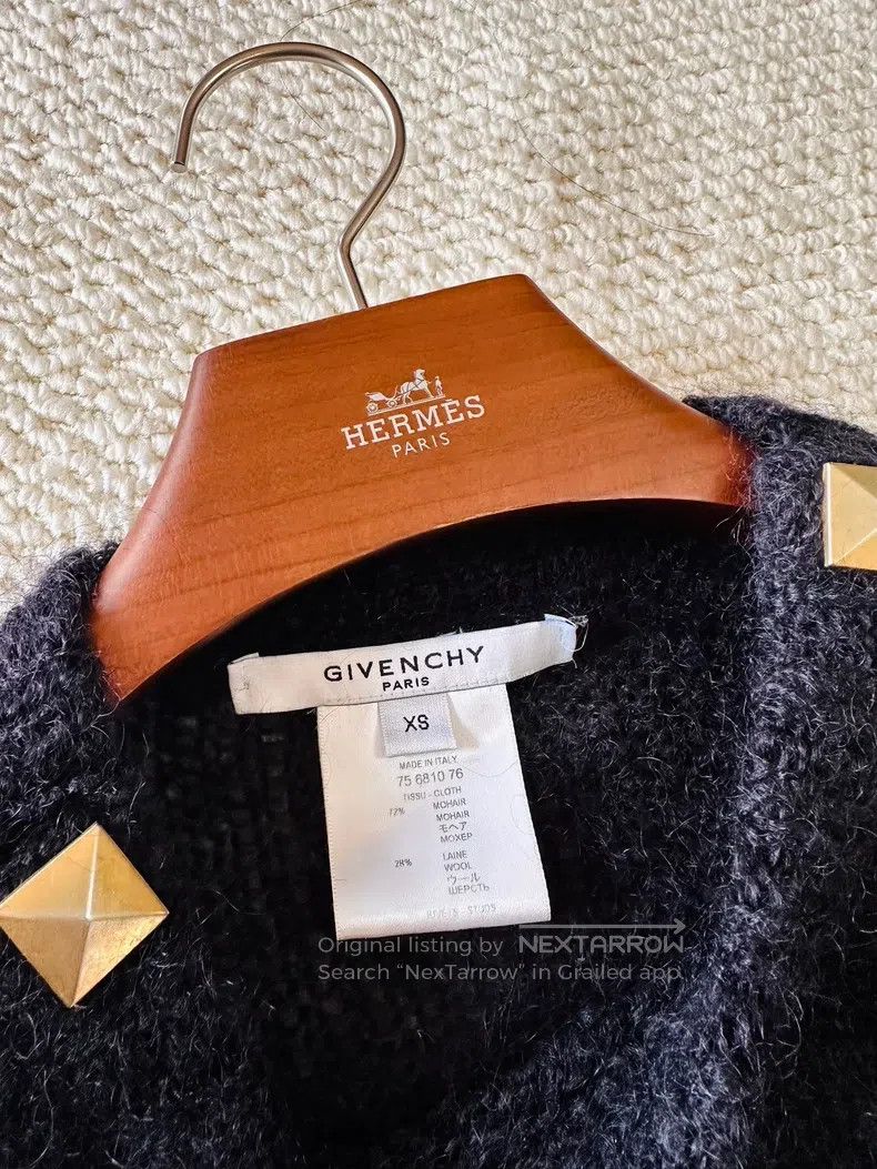 Givenchy Givenchy Star-studded Sweet and Cool Style Crewneck Stripe Size US XS / EU 42 / 0 - 8 Thumbnail