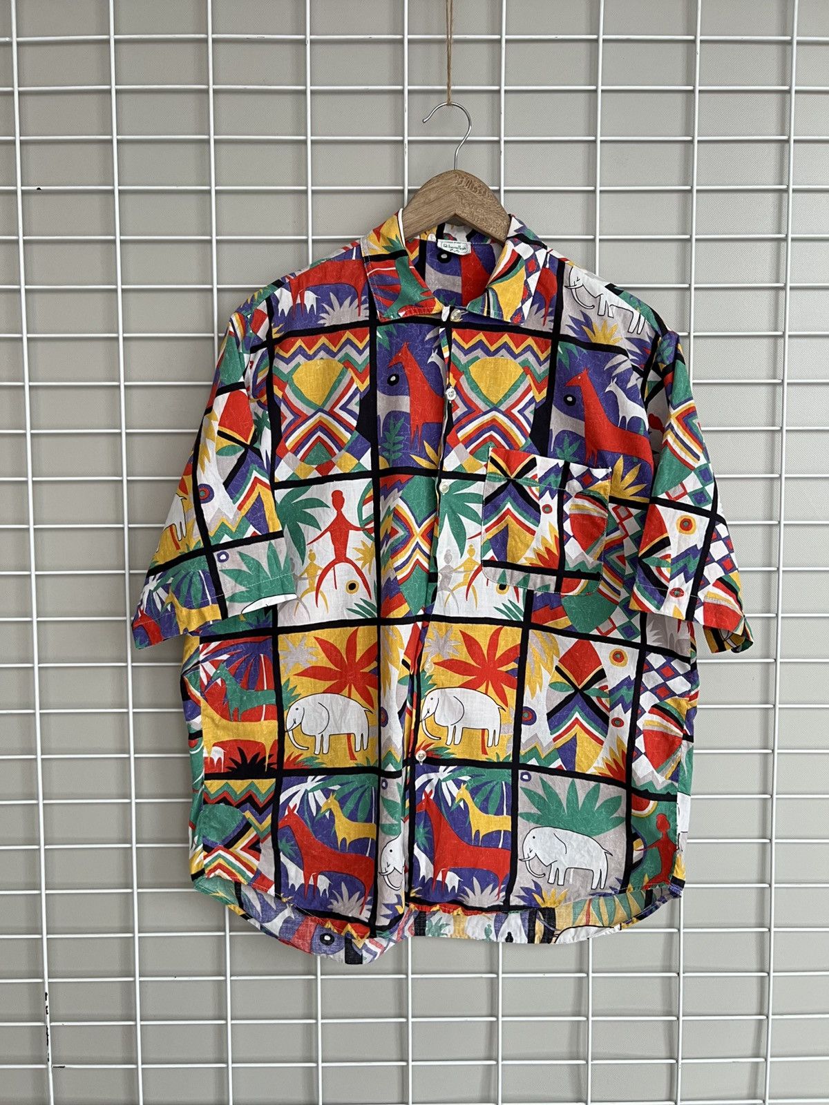 United Colors Of Benetton United Colors of Benetton Hawaiian Button Shirt Men Size M/L Size US M / EU 48-50 / 2 - 1 Thumbnail