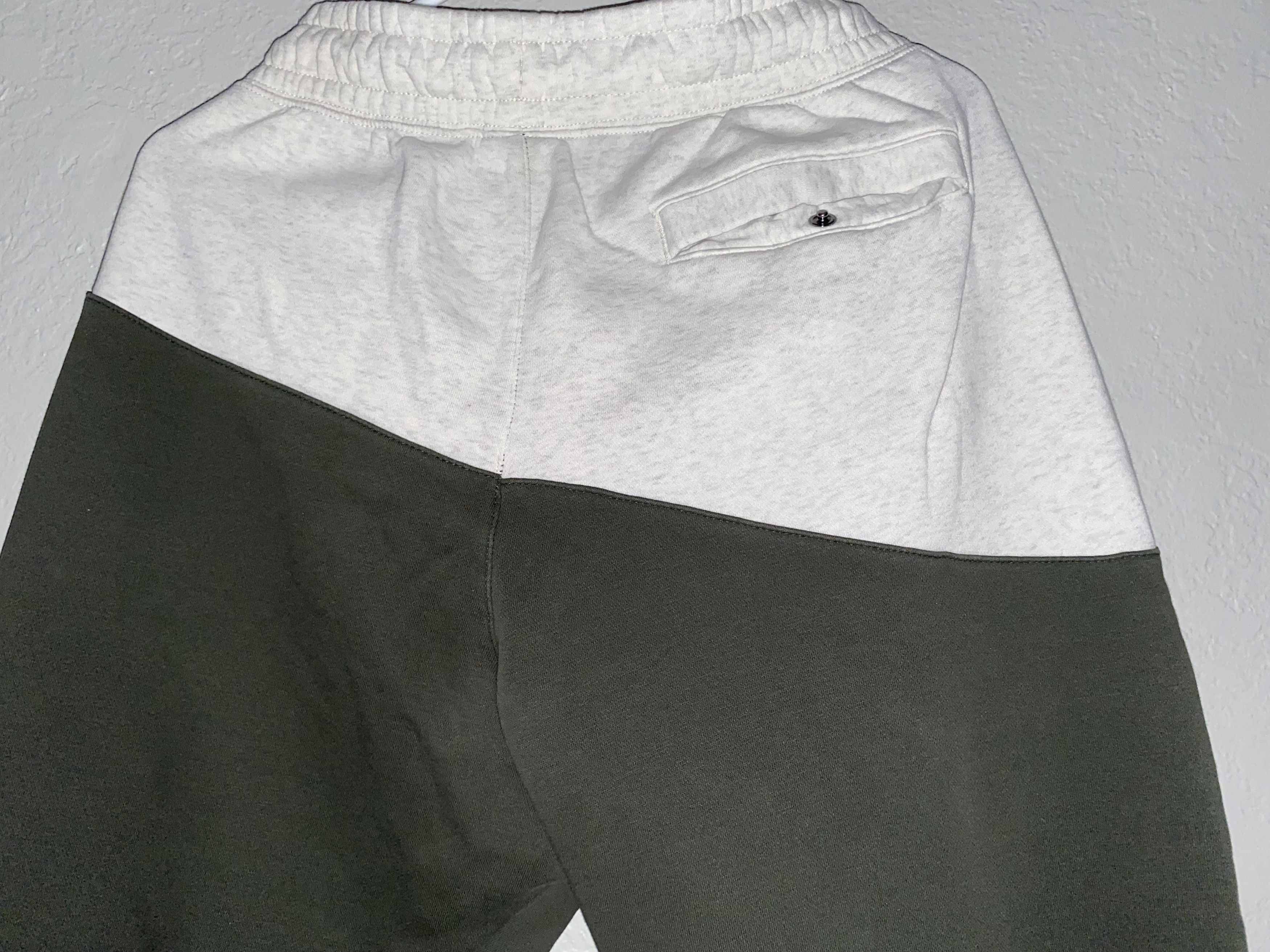 Nike Nike Sweatpants Sweat pants sz LARGE unisex Green grey gray Size US 34 / EU 50 - 6 Thumbnail