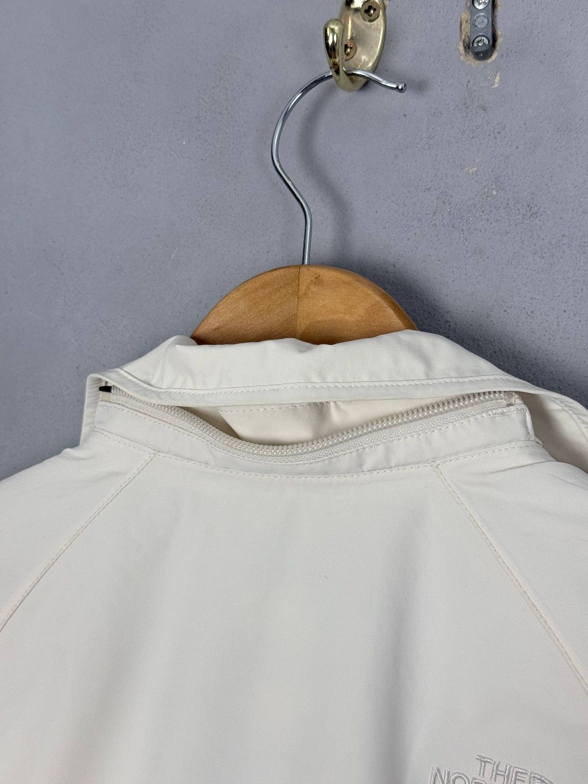 The North Face The North Face HyVent Belted Jacket WomensXS Waterproof Coat Size XS / US 0-2 / IT 36-38 - 5 Thumbnail