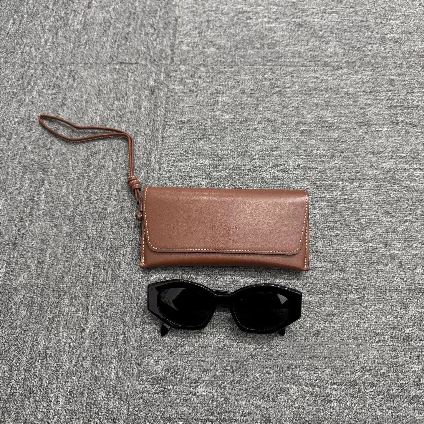 Celine Celine Sunglasses. Size ONE SIZE - 1 Thumbnail