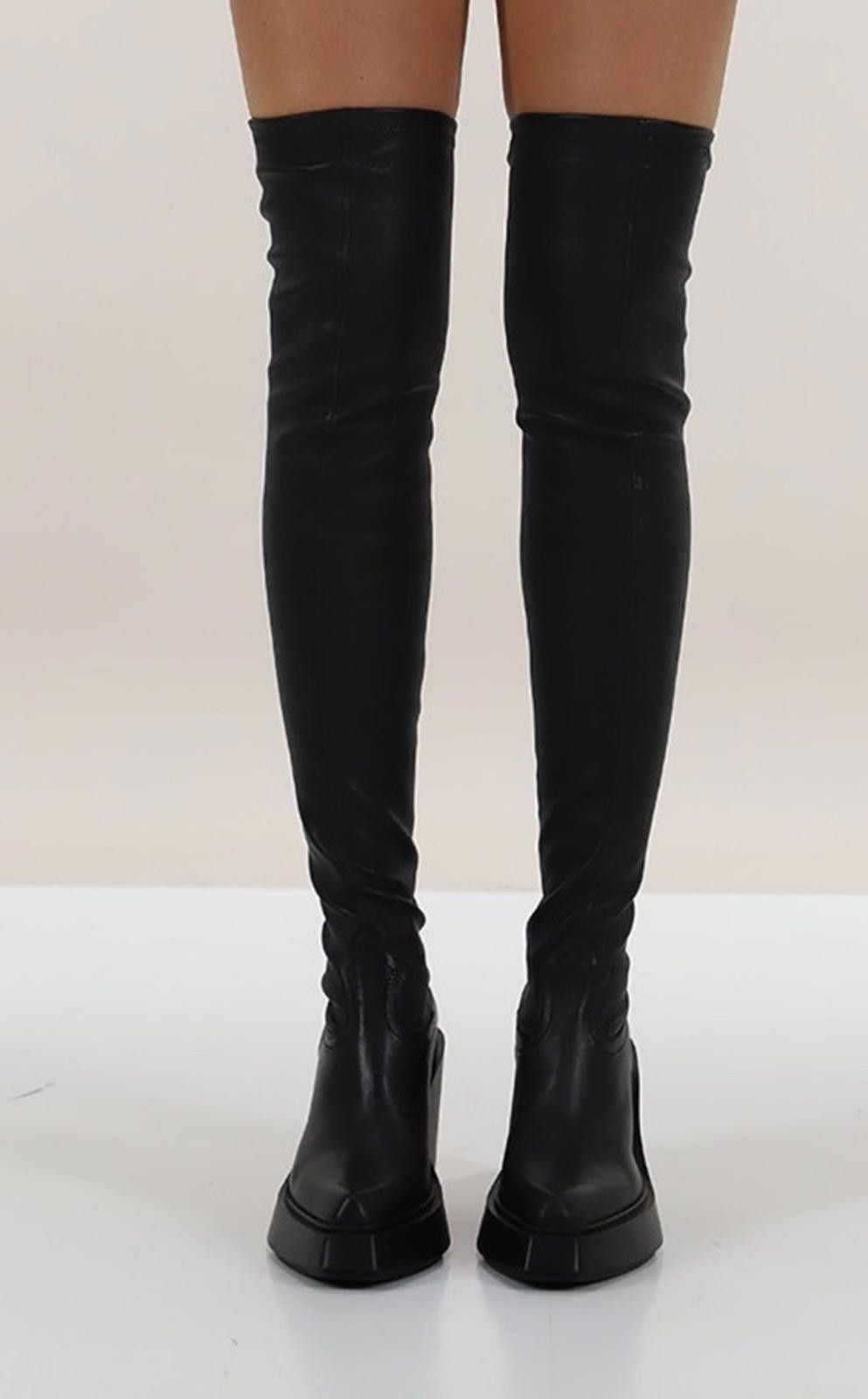 VIC MATI Vic Matie Glove Fit Leather Pointer Boots Italy Sz6 $1100 Size US 6 / IT 36 - 8 Thumbnail