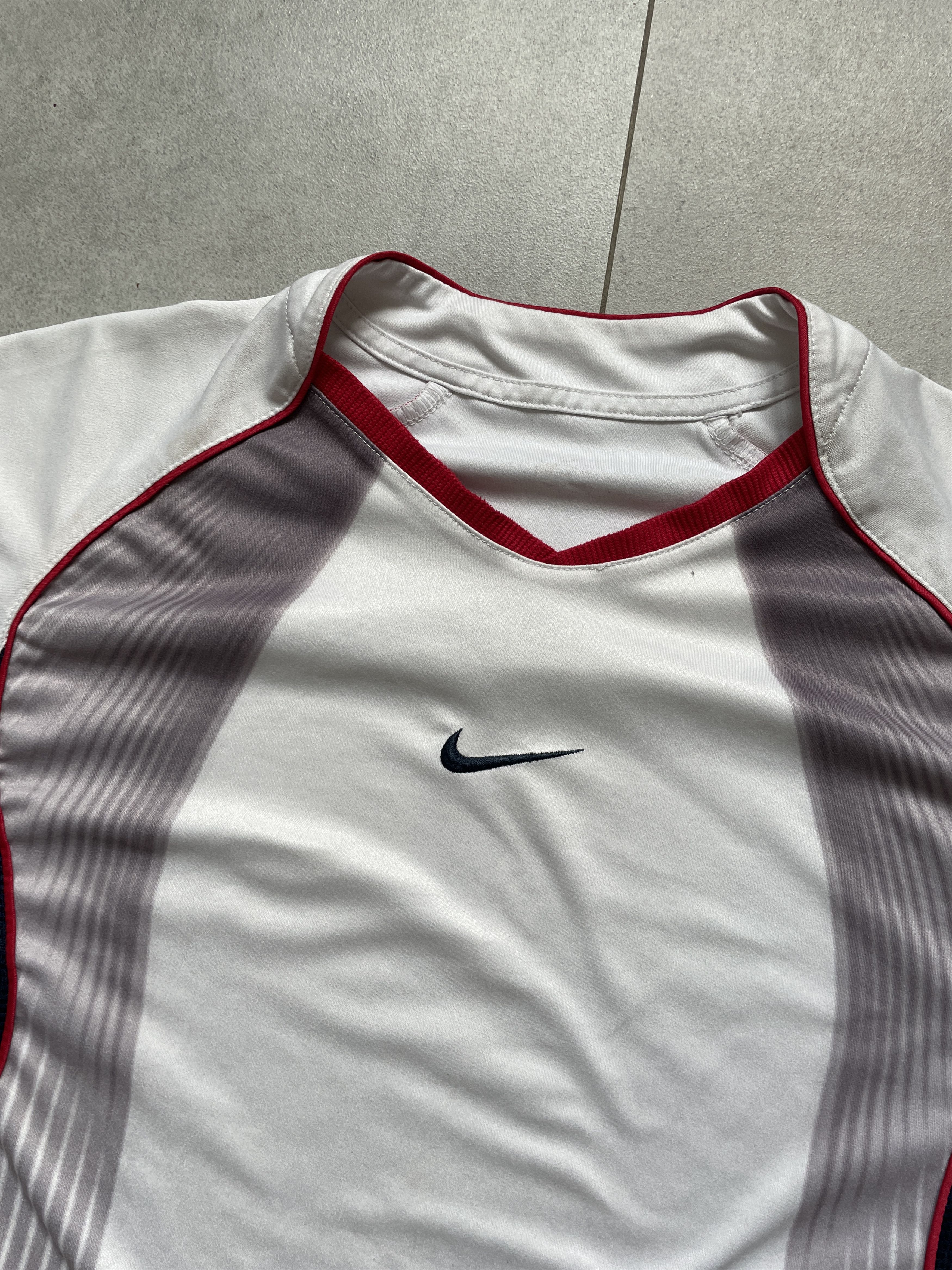 Nike × Vintage NIKE Y2K WHITE CENTRAL SWOOSH TEE Size US M / EU 48-50 / 2 - 2 Thumbnail