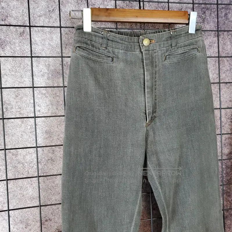 Burberry Burberry Gray Cotton Check Trousers for Women. Size 27" / US 4 / IT 40 - 3 Thumbnail