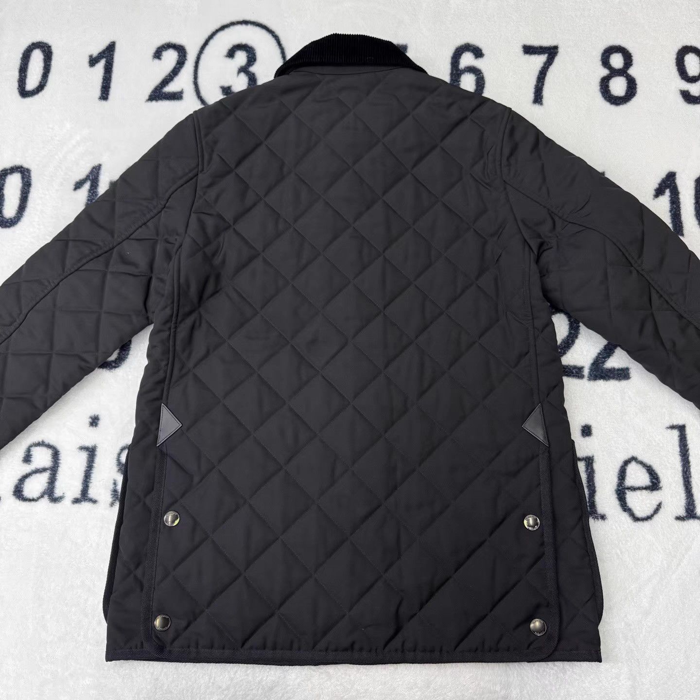 Burberry Burberry Classic All-Over Check Padded Jacket Q10 Size US M / EU 48-50 / 2 - 2 Thumbnail