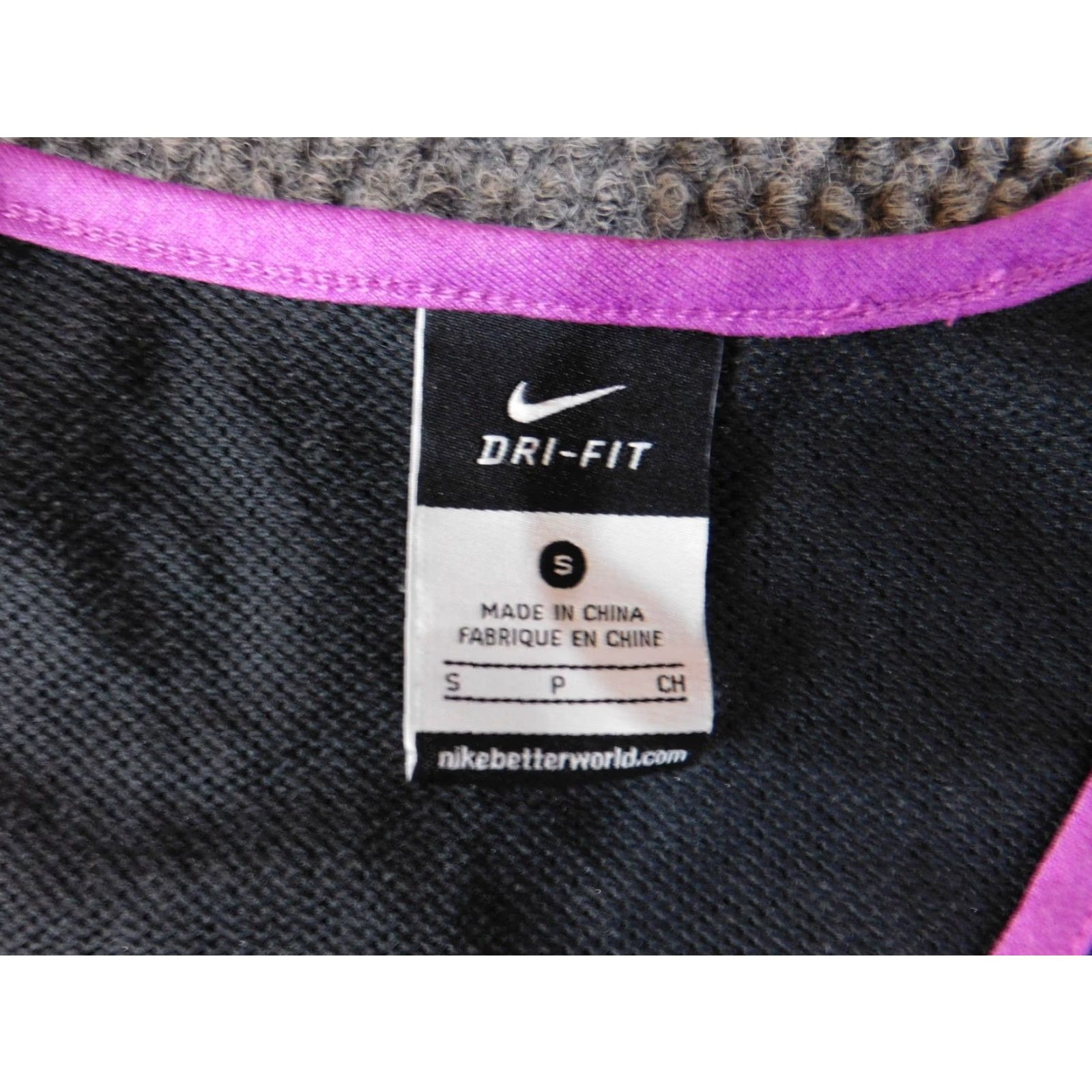Nike Nike Womens Shirt S Purple Dri-Fit Stretch Pullover Logo T-Shirt Active Running Yoga Short Sleeve? Size S / US 4 / IT 40 - 6 Thumbnail