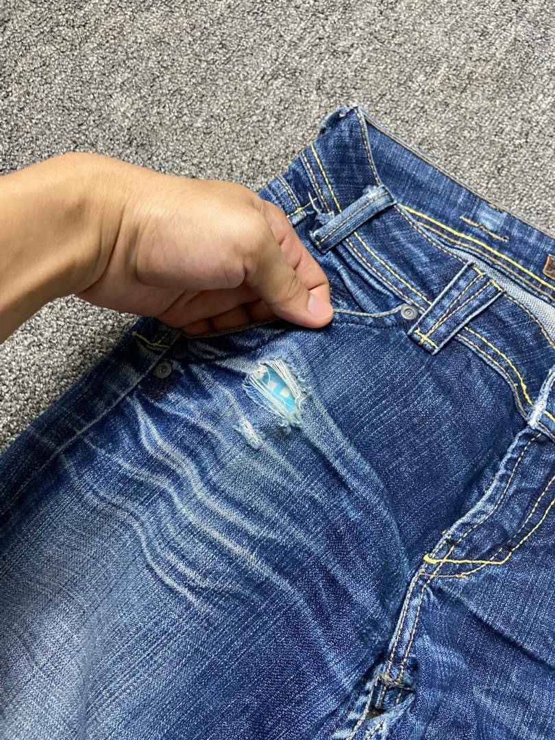 Japanese Brand YYY Yanuk Brand Distressed Flared Jeans (197) Size 30" / US 8 / IT 44 - 9 Thumbnail