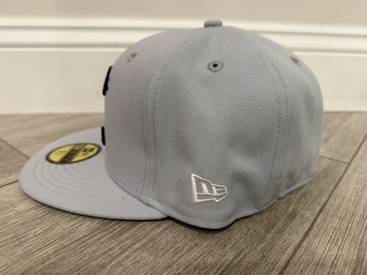 Born X Raised × NFL × New Era Las Vegas Raiders BORN X RAISED New Era Rocker Fitted 7 3/8 Size ONE SIZE - 4 Thumbnail
