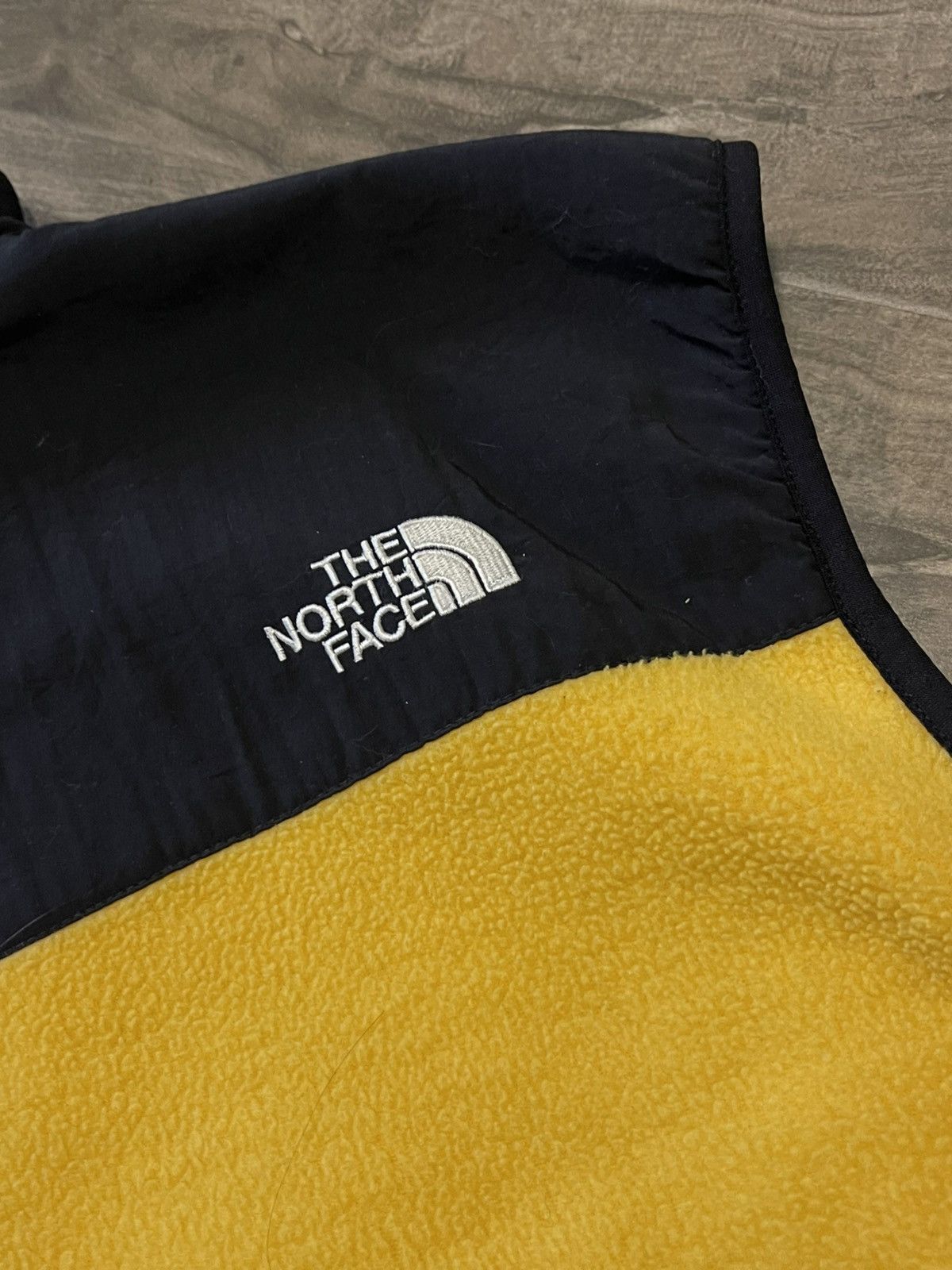 The North Face Vintage TNF The North Face Yellow Fleece Denali Vest Size US S / EU 44-46 / 1 - 3 Thumbnail