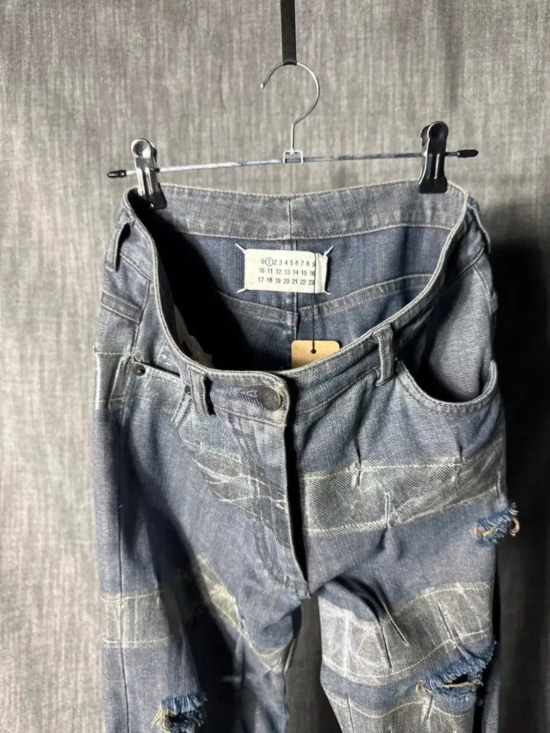 Maison Margiela Maison Margiela Distressed Tape Denim Jeans Size 26" / US 2 / IT 38 - 5 Thumbnail