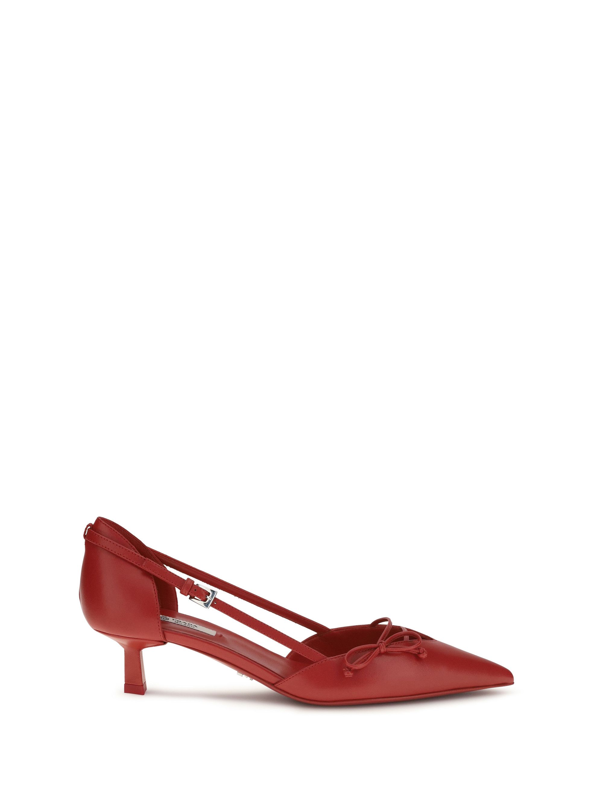 Side-Cut Leather Pumps, Women's (Size 7)