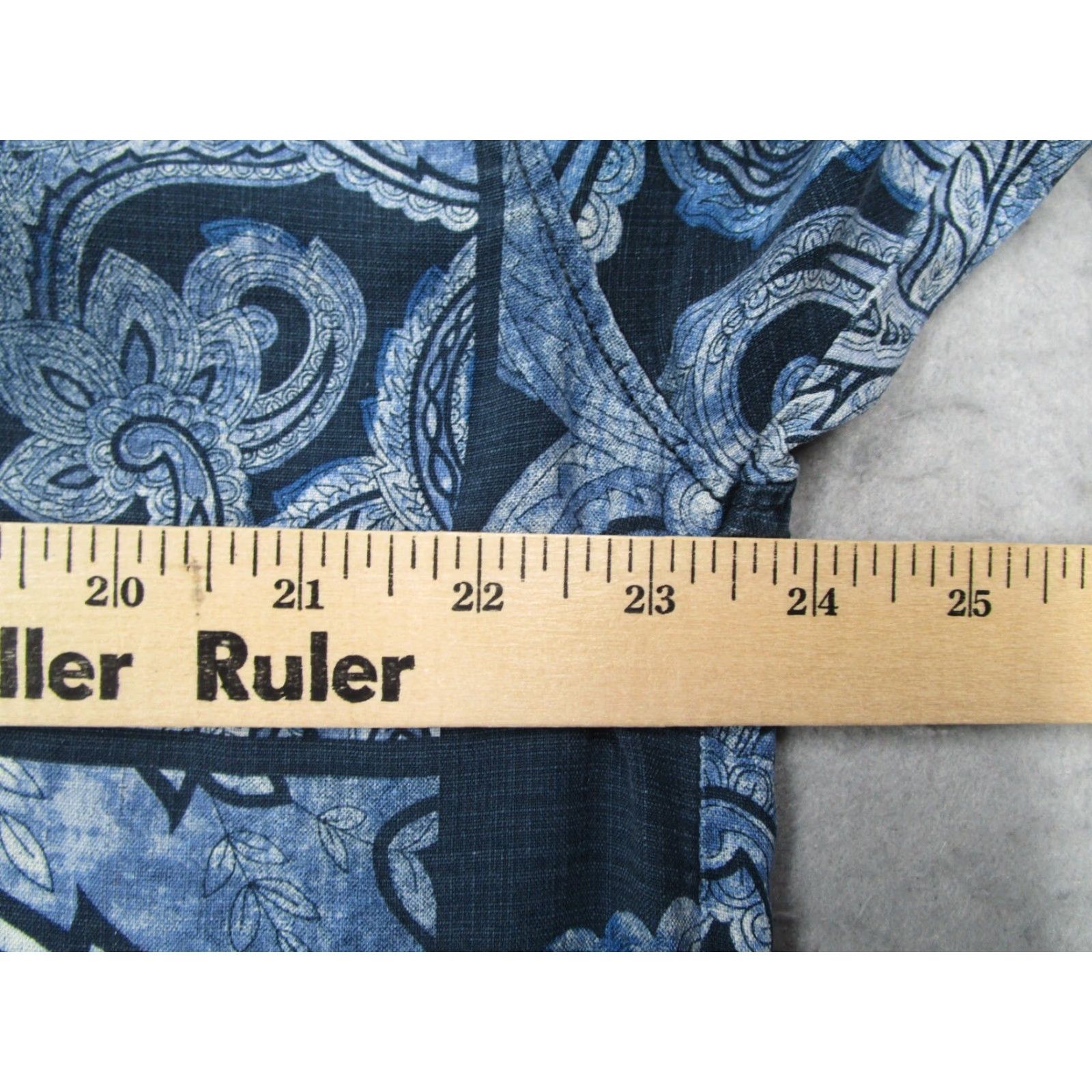 Tommy Bahama TOMMY BAHAMA Shirt Men Large Original Blue Camp Button Up Silk Hawaiian Abstract Floral Button-Up Short Sleeve Casual Size US L / EU 52-54 / 3 - 6 Thumbnail