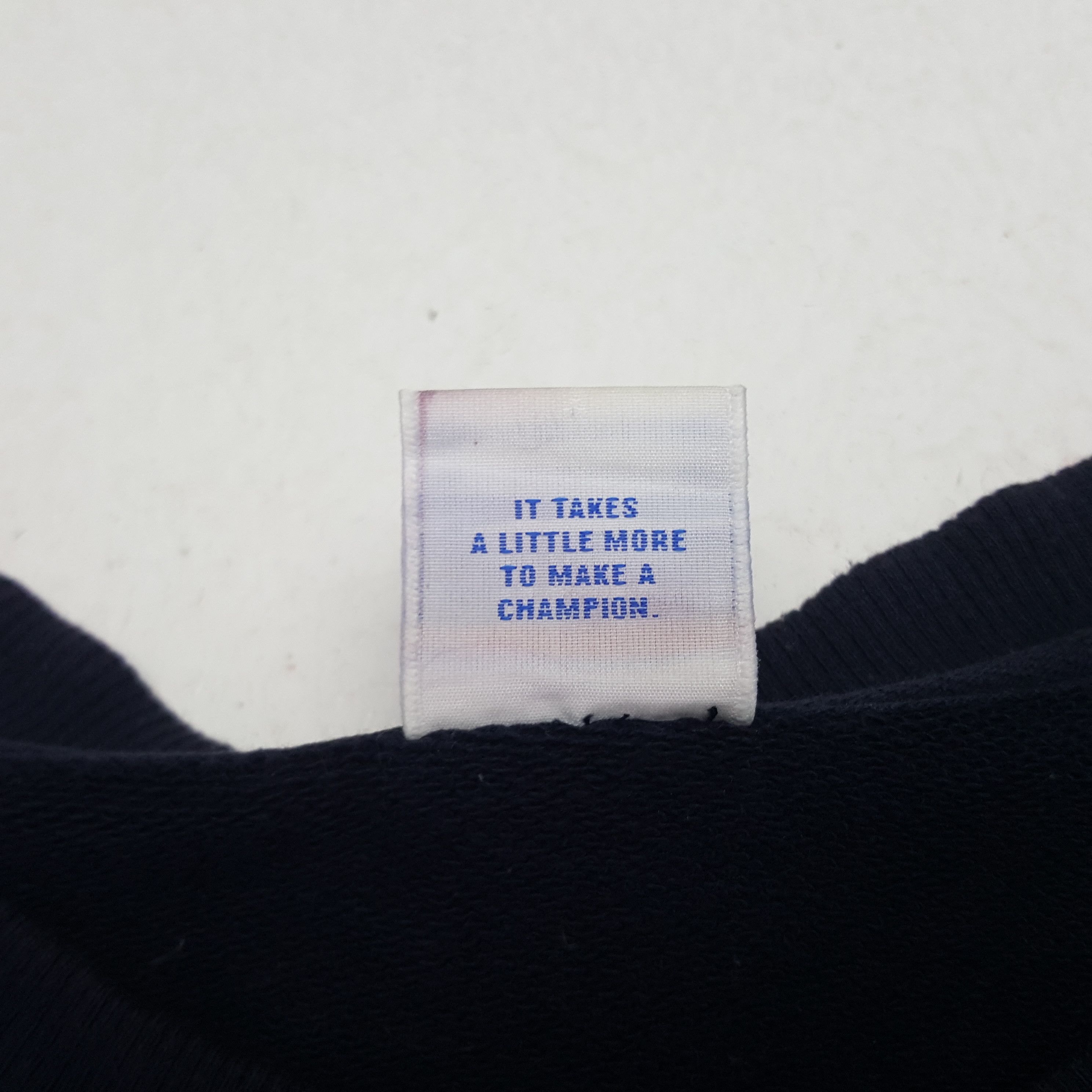 Champion × Vintage Vintage Champion Logo Patch Sweatshirt Size US L / EU 52-54 / 3 - 5 Thumbnail