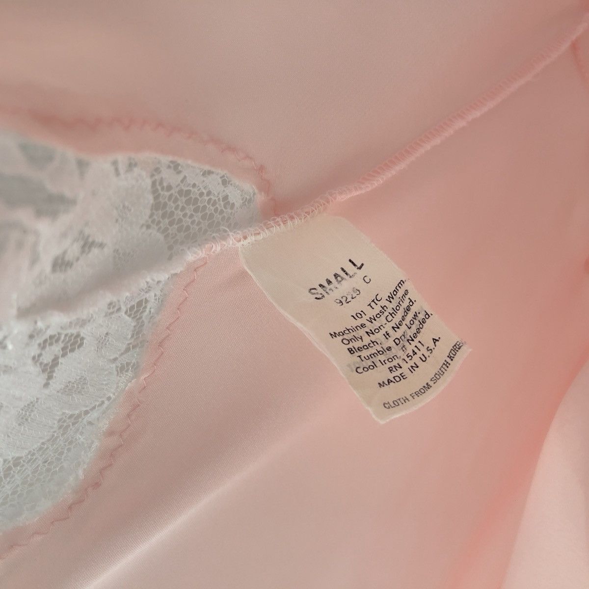 Vintage Cinema Etoile 1980s Pink Satin & Lace Nightgown (S) Size S / US 4 / IT 40 - 11 Thumbnail
