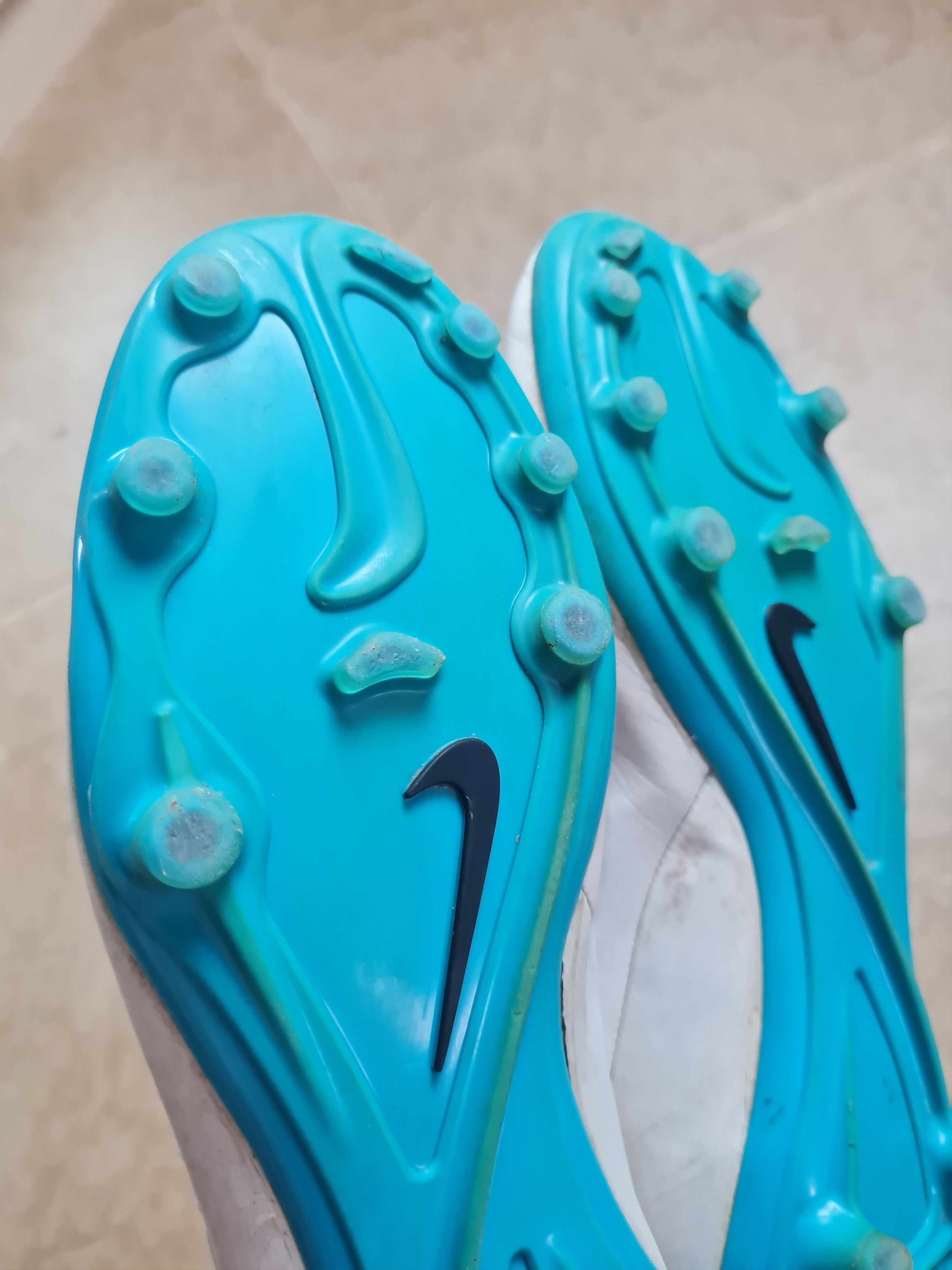 Nike Soccer cleats football boots 2014 Nike Hypervenom Phelon FG Size US 7 / EU 40 - 24 Thumbnail