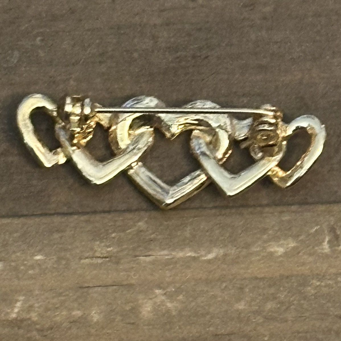 Vintage Vintage gold tone interlocking hearts brooch Size ONE SIZE - 3 Thumbnail