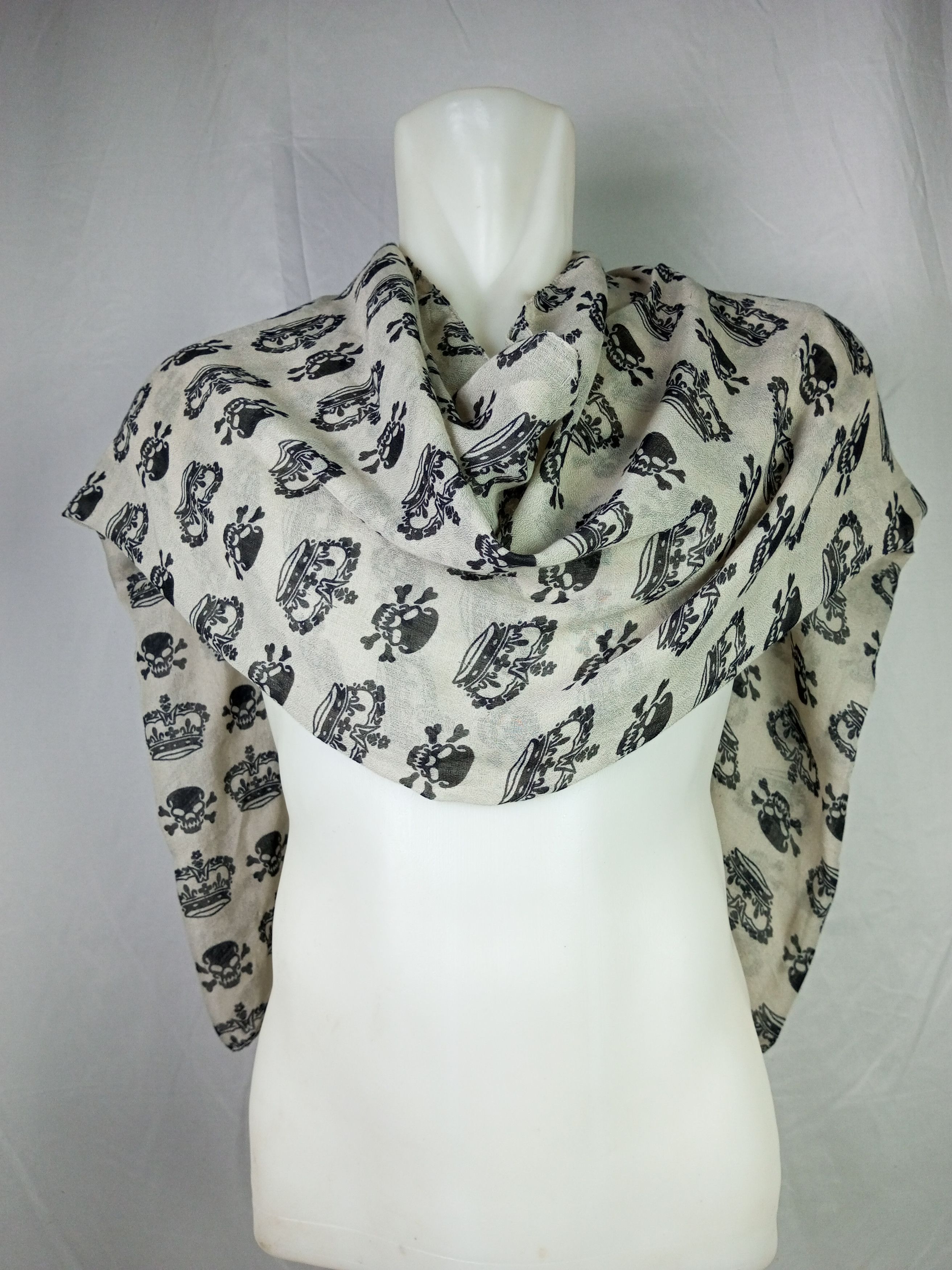 Japanese Brand Skulls & Crown Scarf Muffler Inspired By Alexander McQueen Size ONE SIZE - 5 Thumbnail