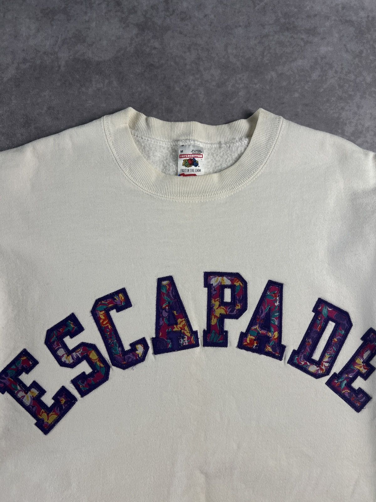 Fruit Of The Loom Vintage ESCAPADE Crewneck Sweatshirt - Made in USA - Size M Size US M / EU 48-50 / 2 - 2 Thumbnail