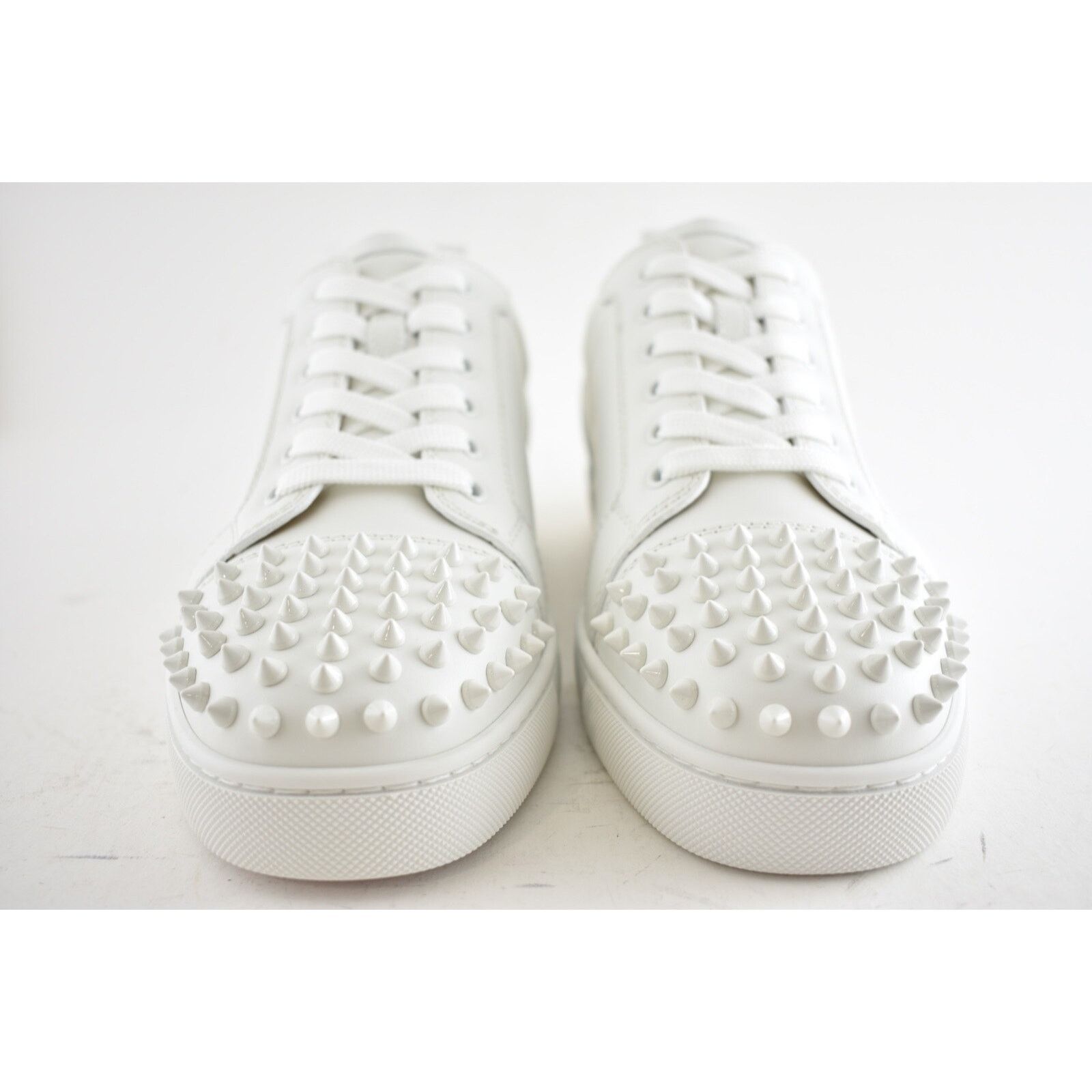 Christian Louboutin Christian Louboutin Mens Louis Junior Spikes Flat White Size US 12 / EU 45 - 5 Thumbnail