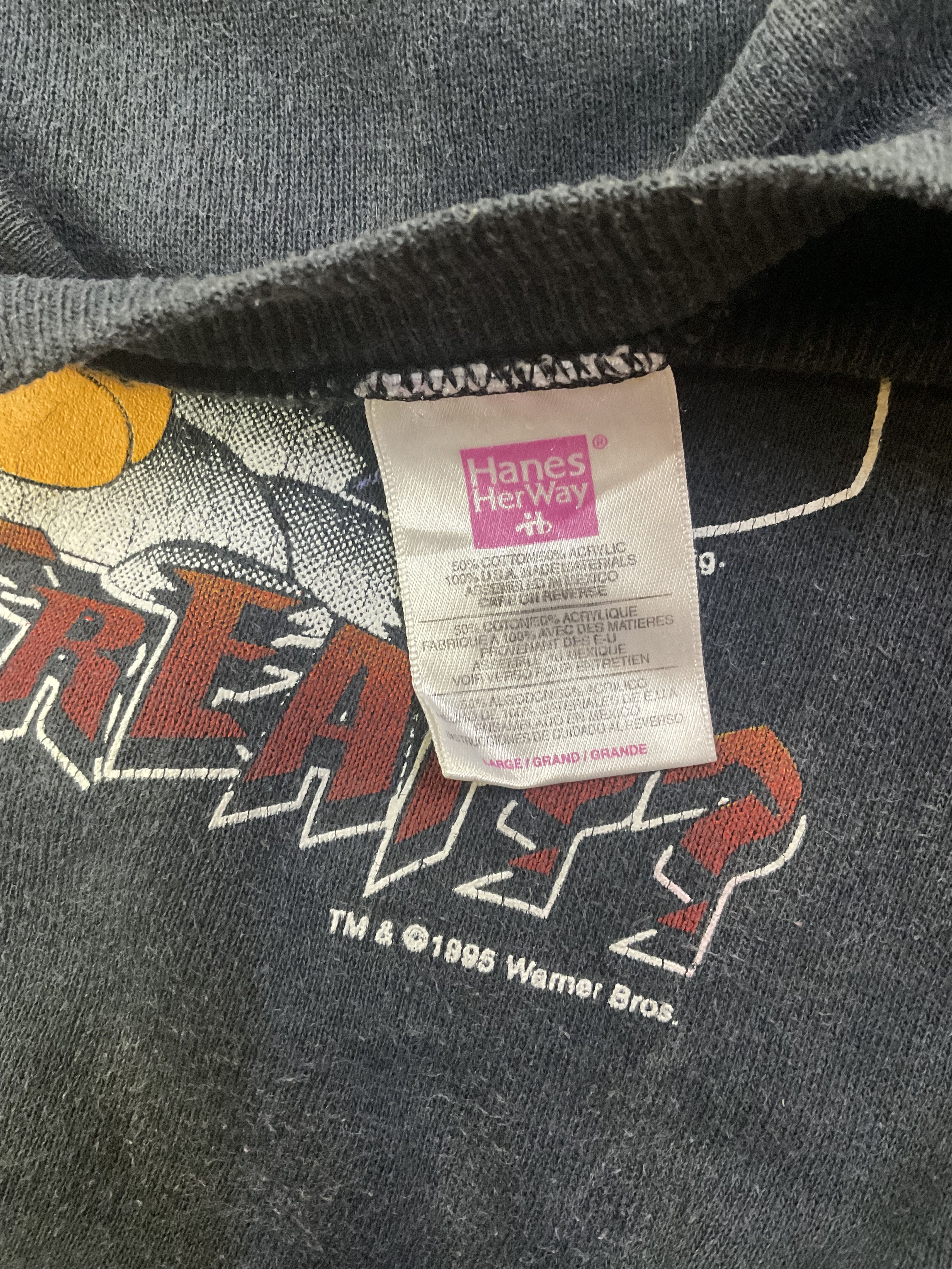 Disney Vintage 1995 Tweety Bird Twick or Treat Sweatshirt Size US L / EU 52-54 / 3 - 4 Thumbnail