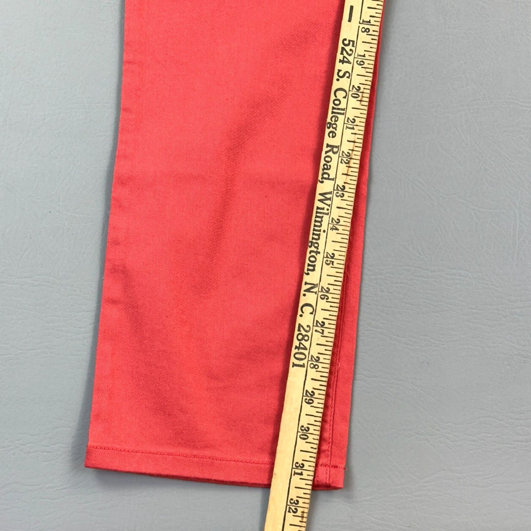 Levi's VINTAGE Levi's 511 Pants Mens 33x32 34x31 Salmon Slim Fit Trouser Tapered Leg Casual Size US 33 - 4 Thumbnail